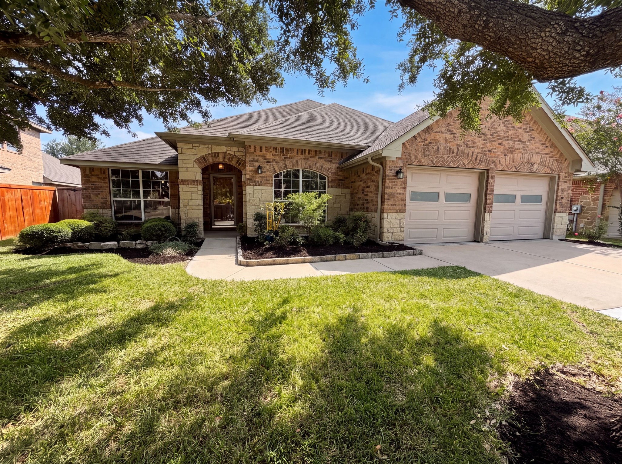 13804 Long Shadow Dr — photo