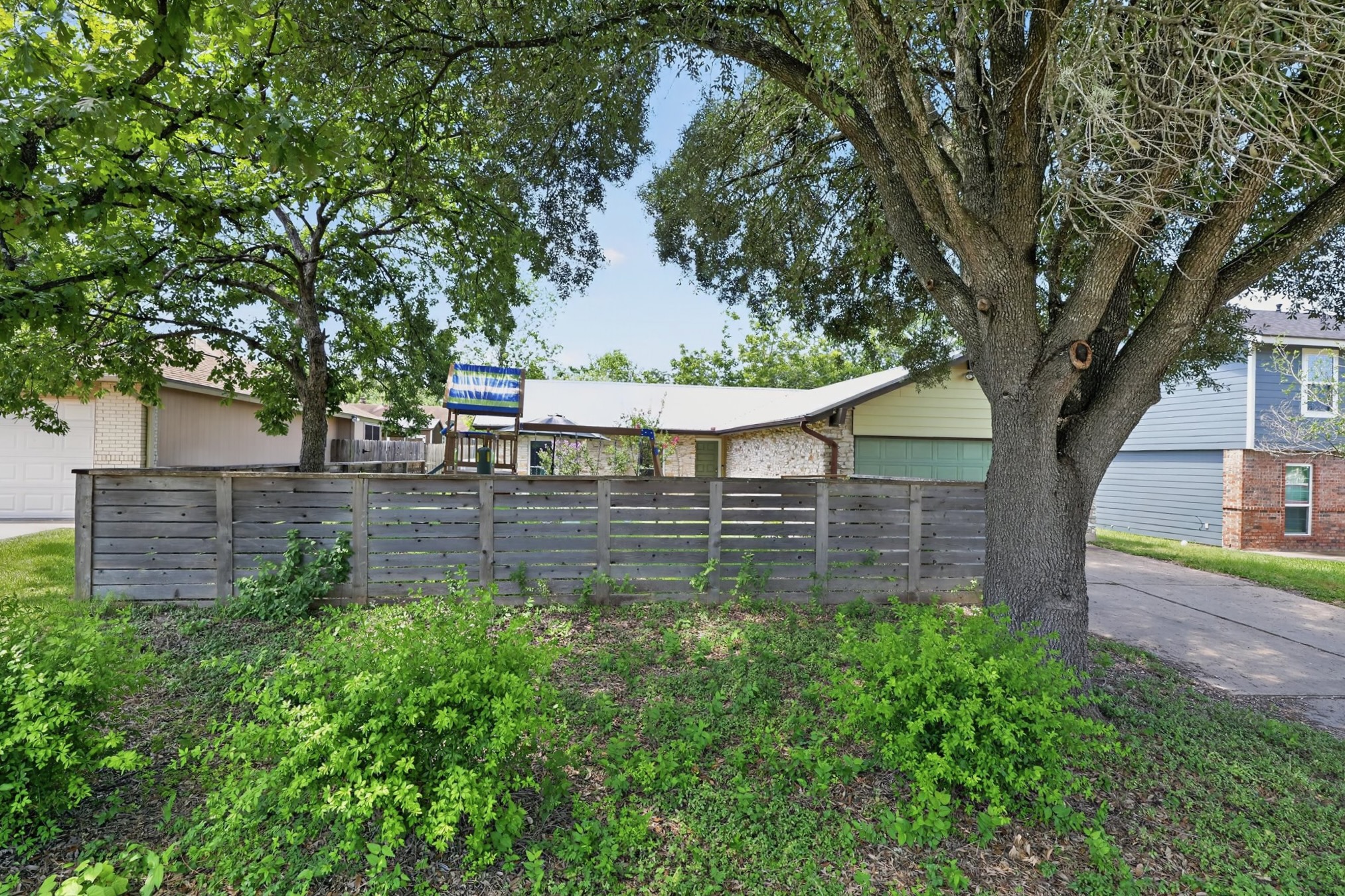 1213 Dunstan Dr — photo