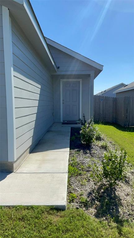 212 Marty Allen Loop, Jarrell, TX 76537 — photo 2