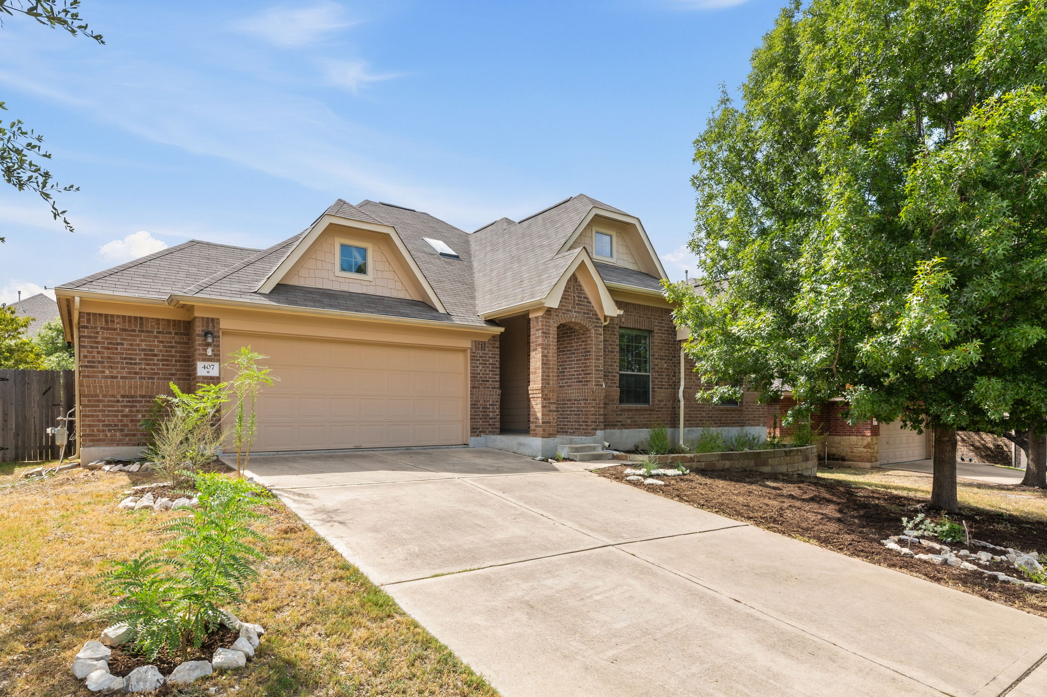 407 Chaparral Dr — photo