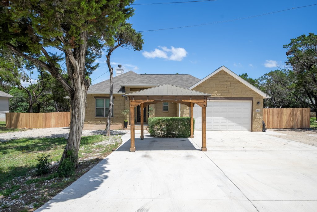 267 Eagle Rock Road, Spring Branch, TX 78070 — photo 2