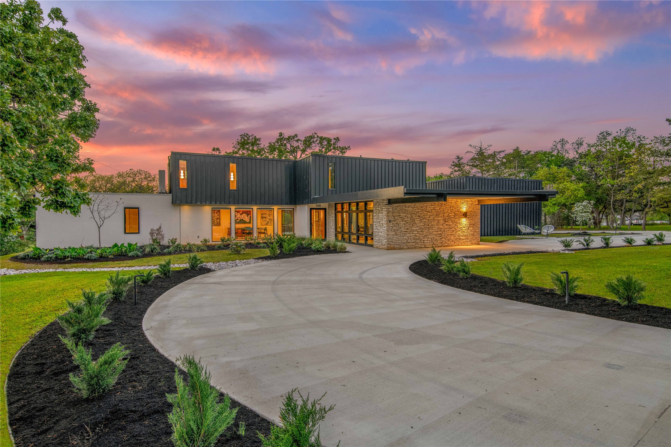 Home in Bryan, TX 77802 — photo 2