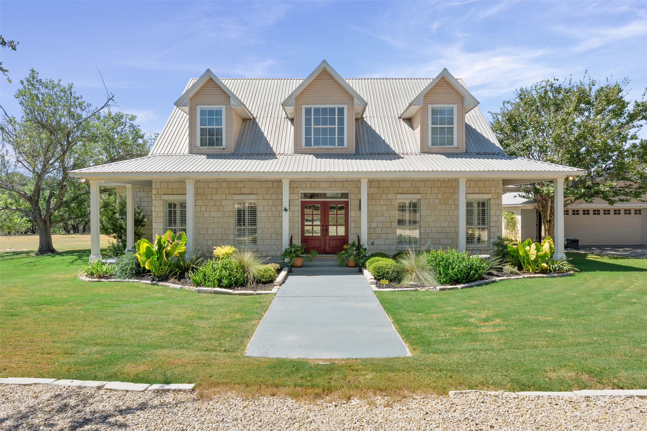 7531 FM 2843 — photo