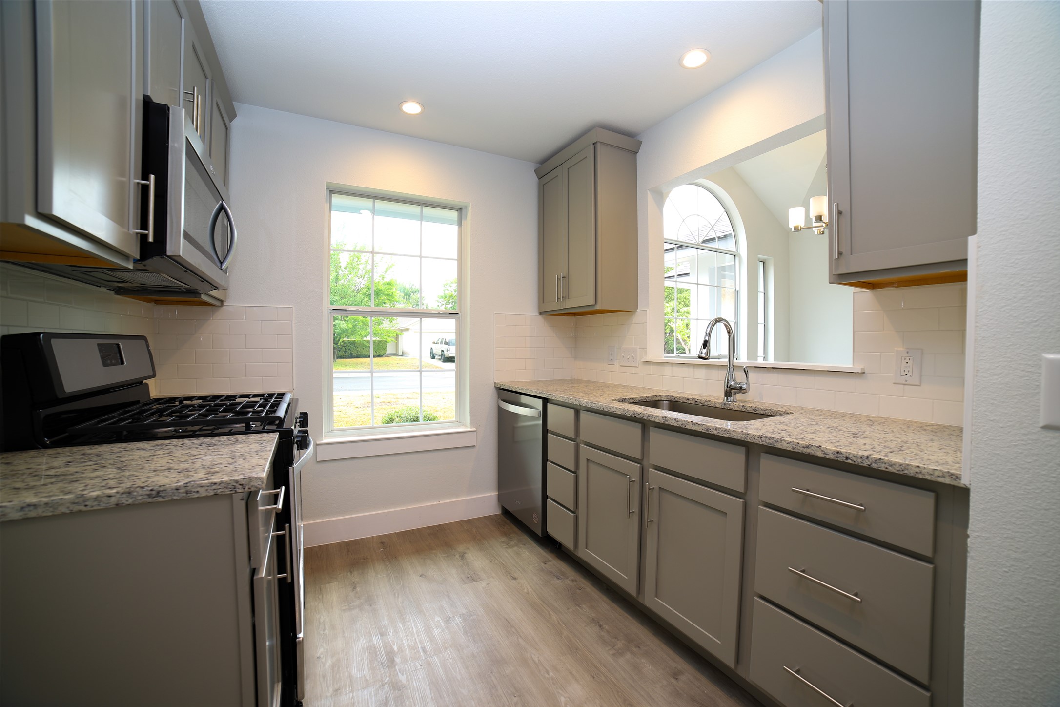 131 Stephen Court, Kyle, TX 78640 — photo 2