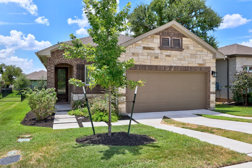 117 Monterey Oak Trl — photo
