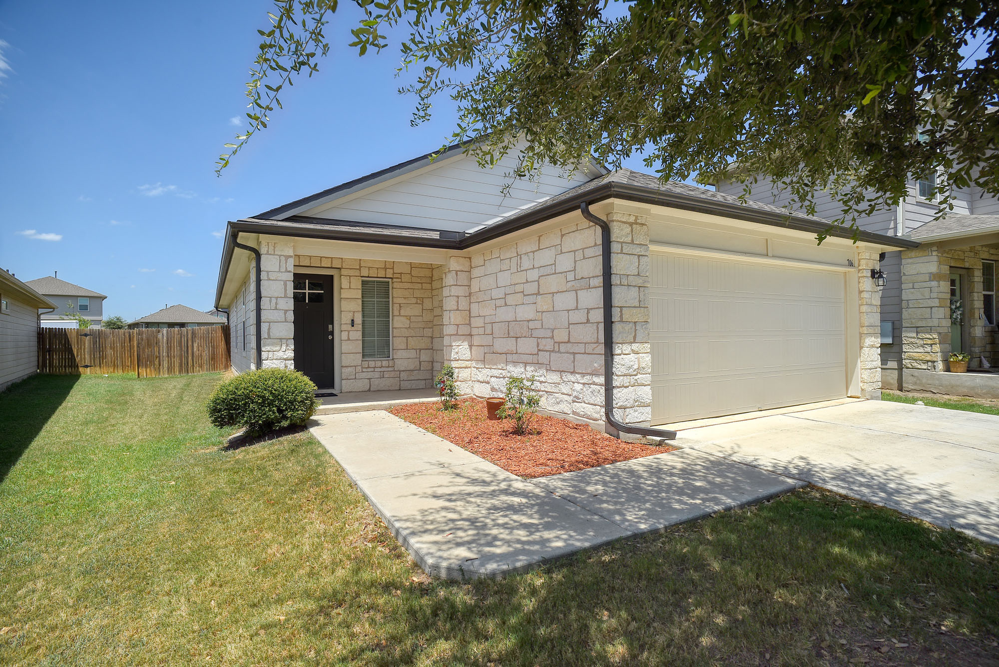 706 Roaring Fork Ln — photo
