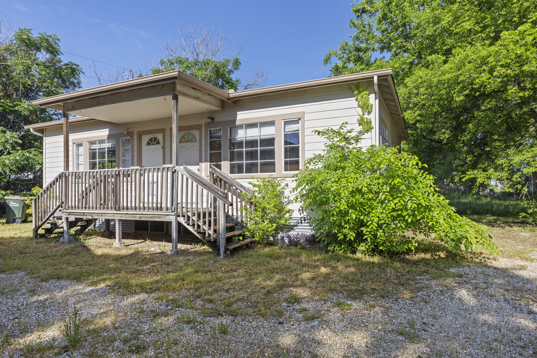 108 W Austin St B — photo