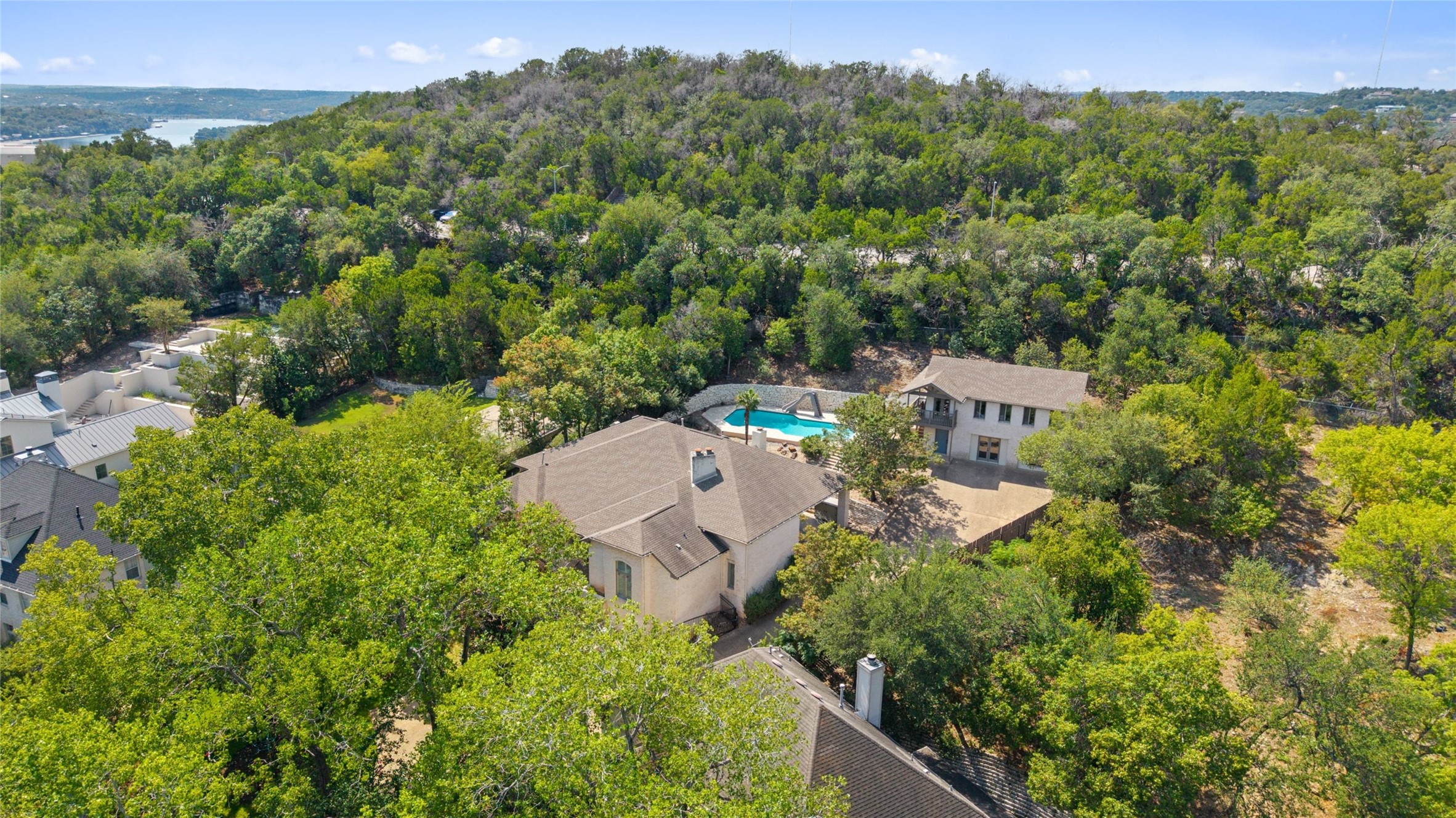 3904 Bonnell Dr — photo