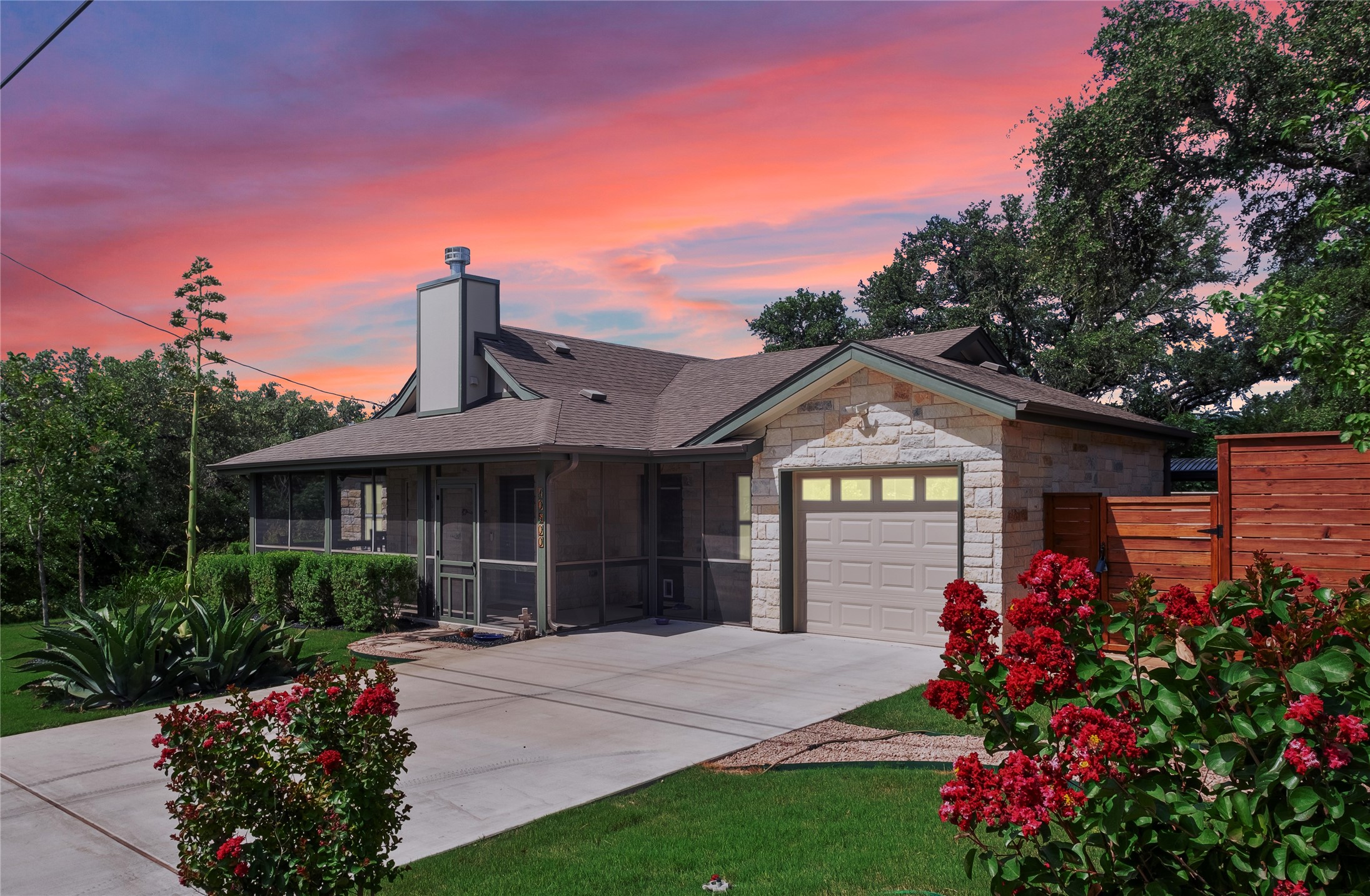 10500 W Lakeview Dr — photo