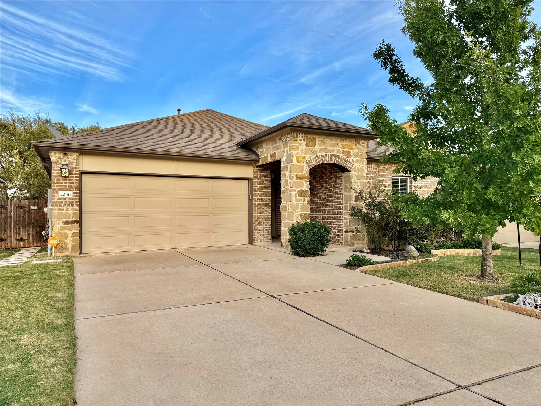 2236 Singletree Bnd — photo