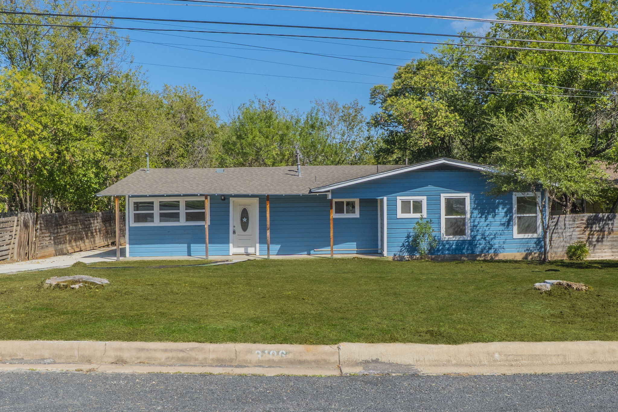 3106 Northeast Dr — photo