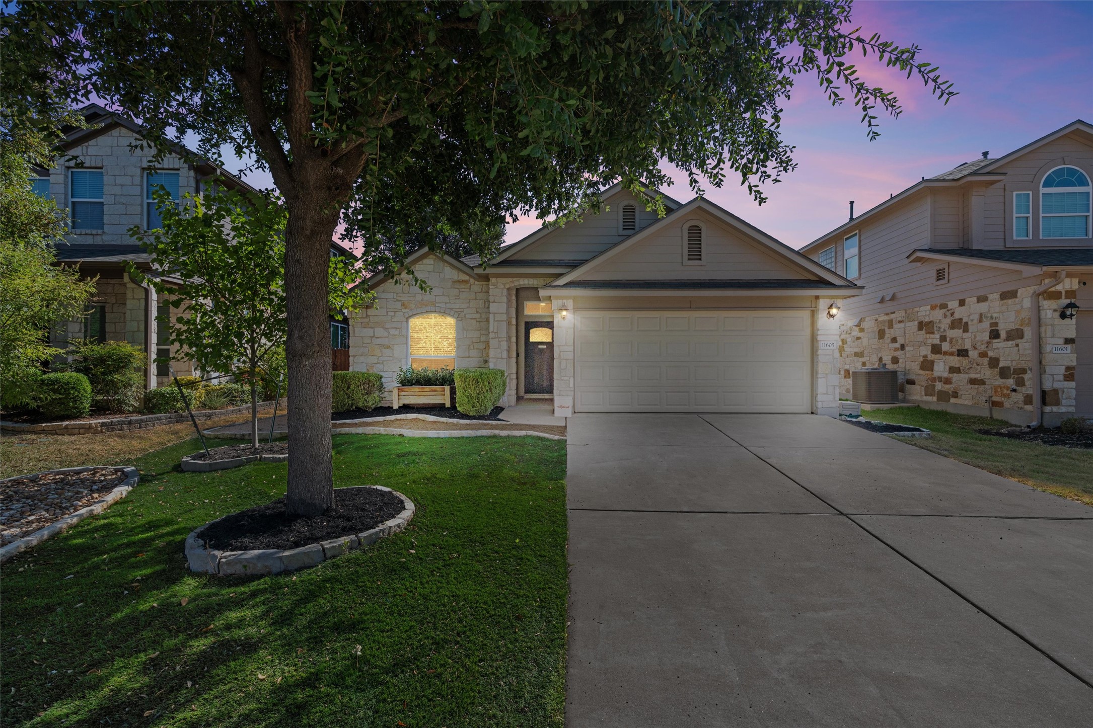 11605 Faubian Ln — photo