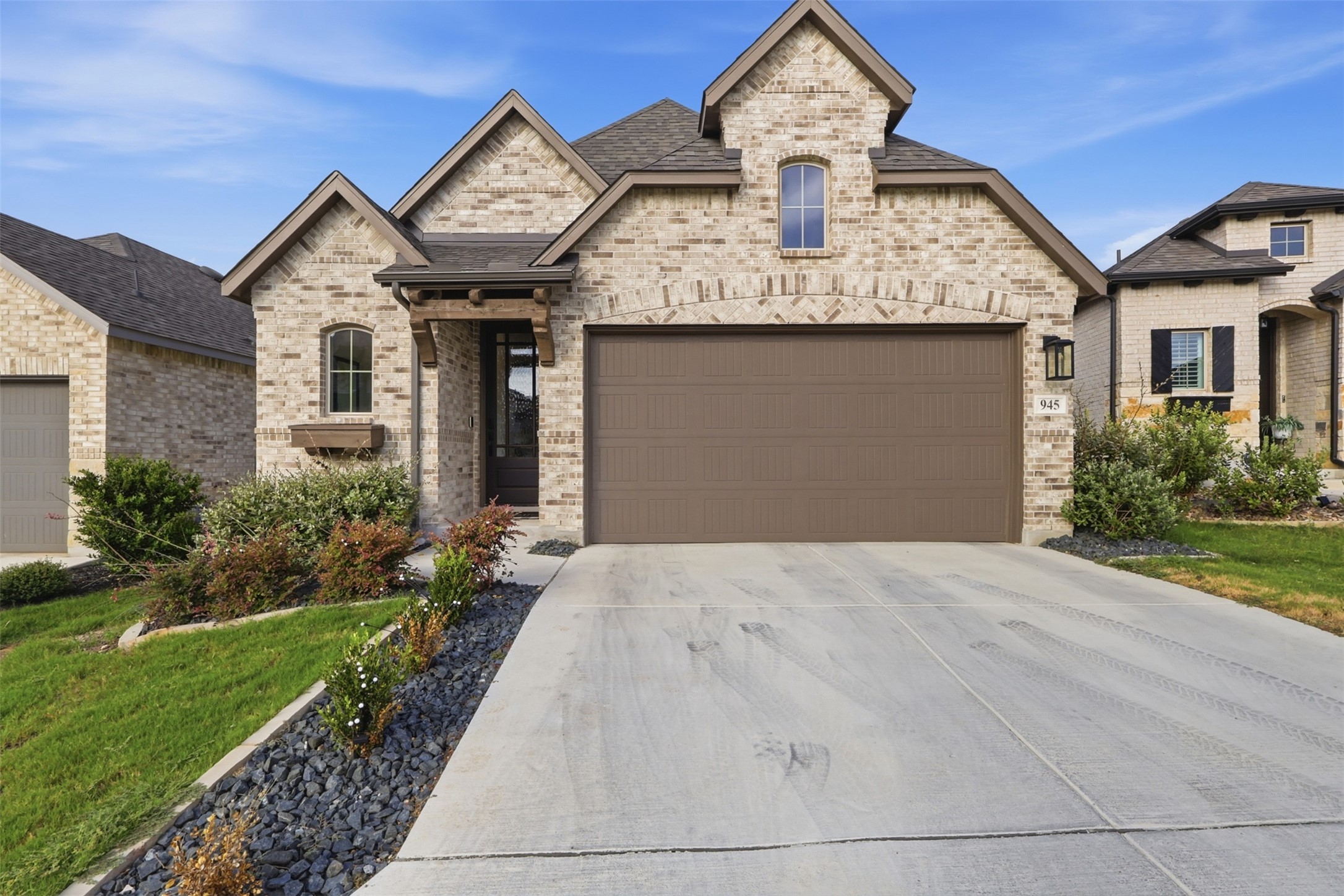 945 Easy Gruene Dr — photo