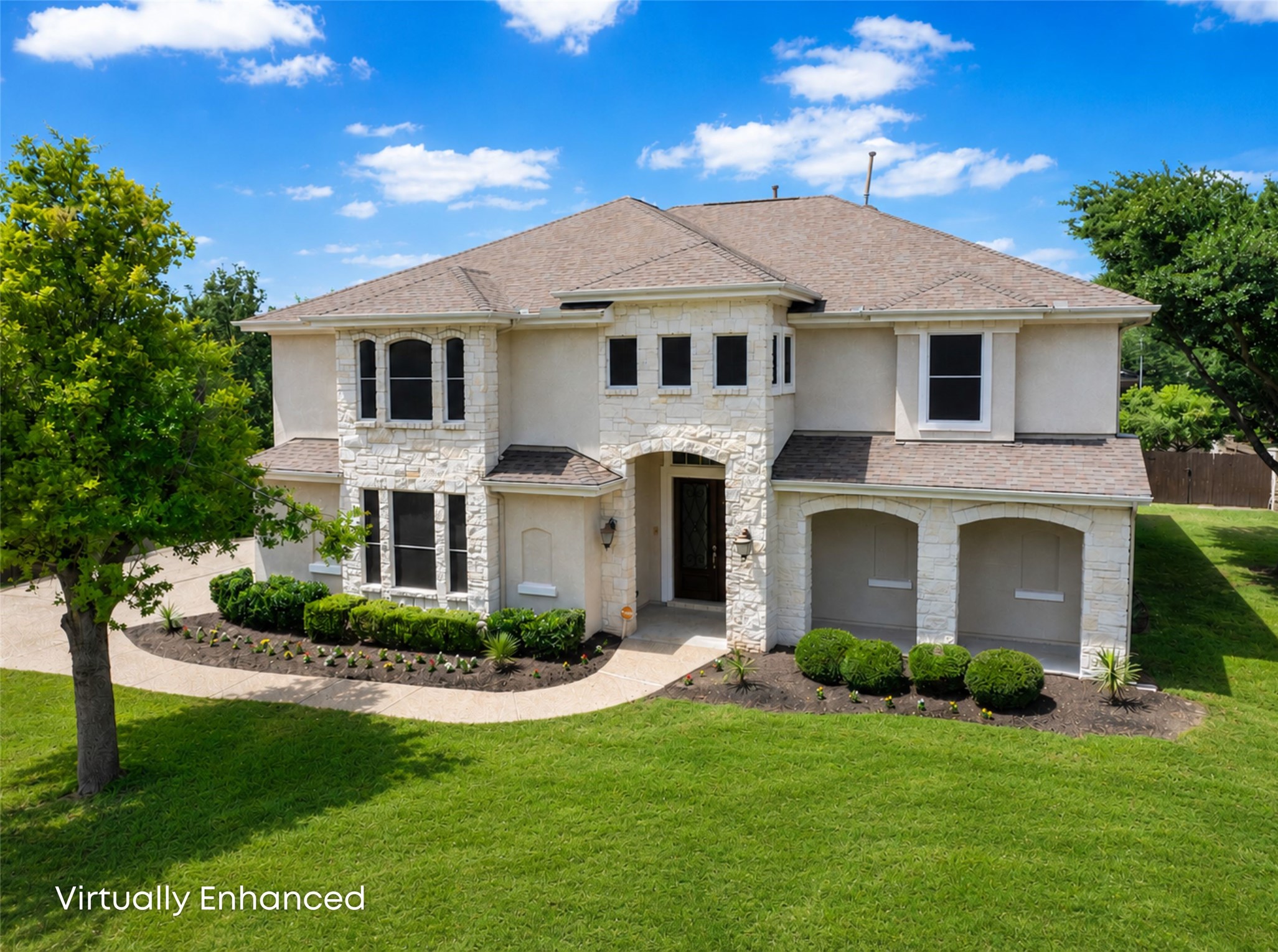 3500 Hamlet CV — photo