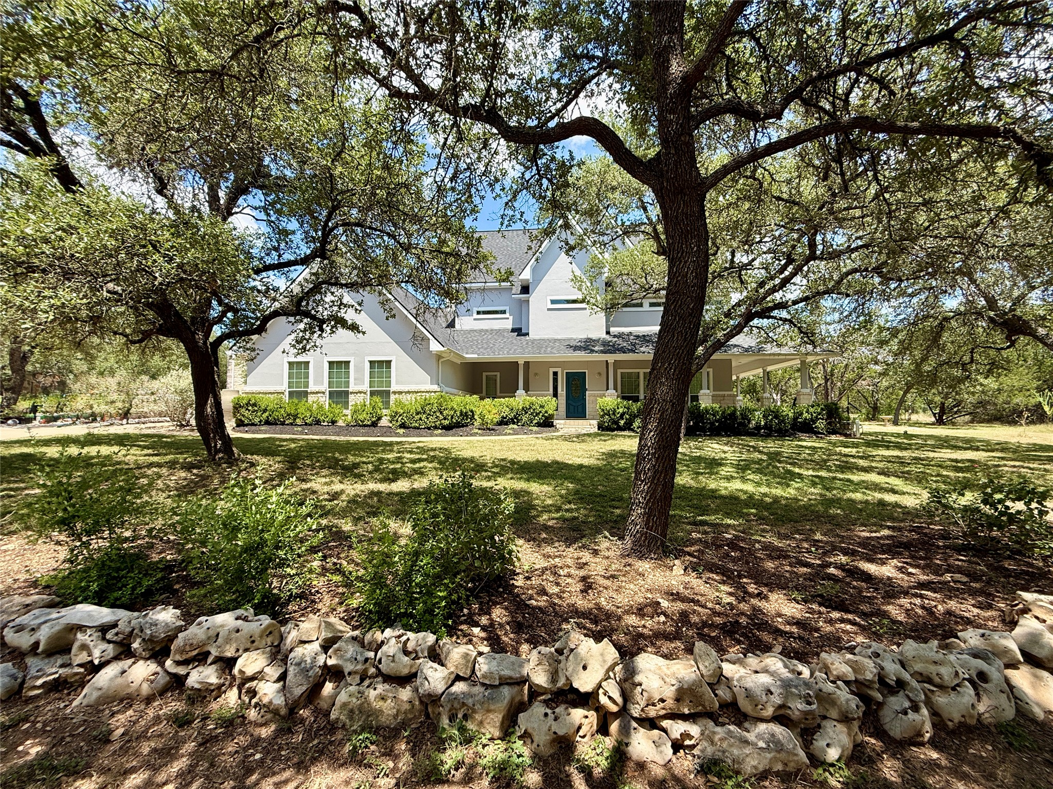 670 Woodland Dr — photo