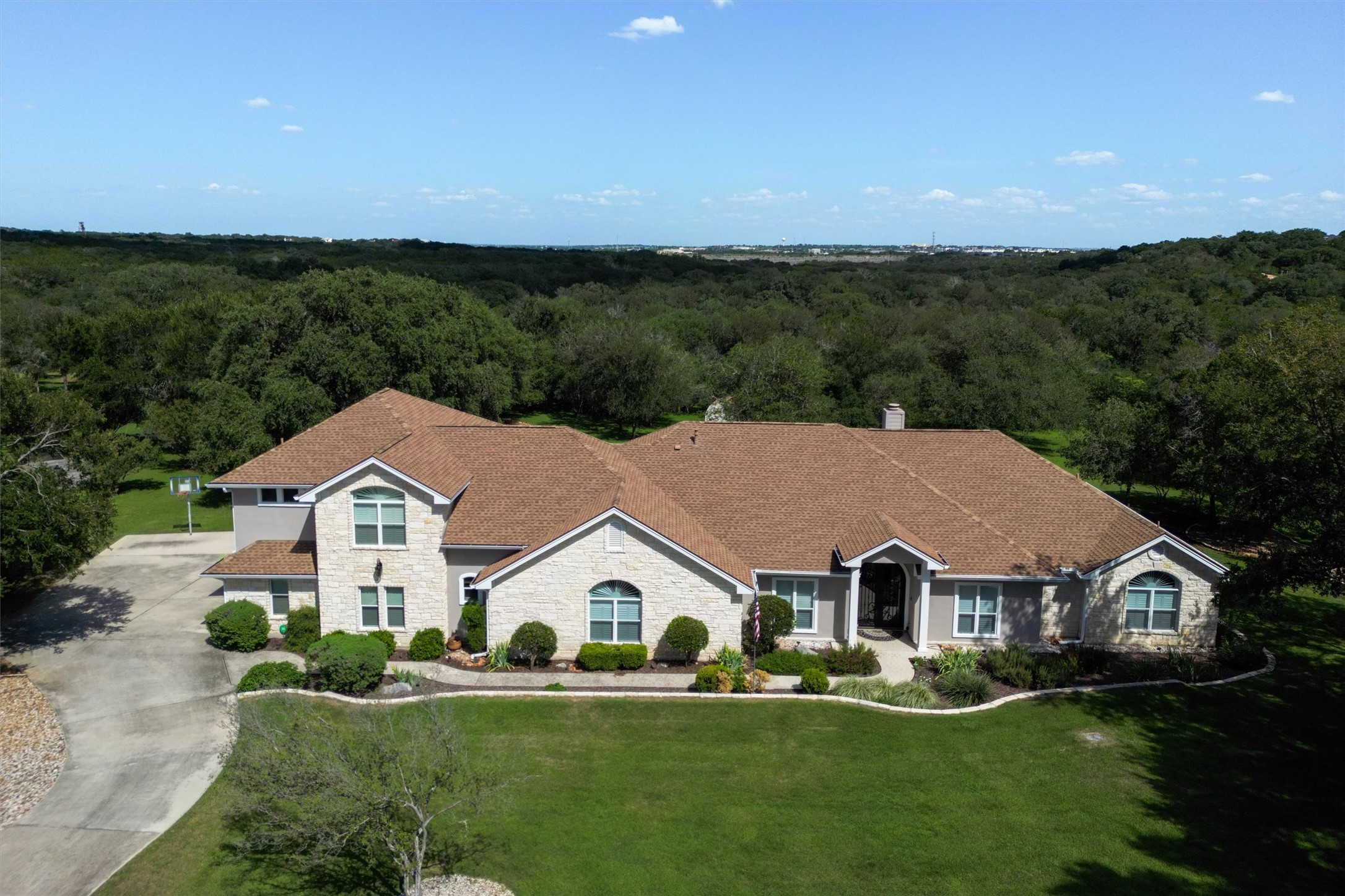 2235 Summit Ridge Dr — photo