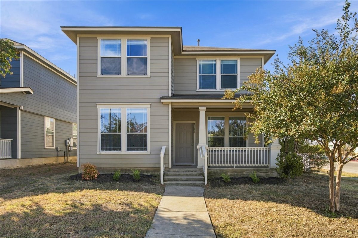 1721 Thompson Trl — photo