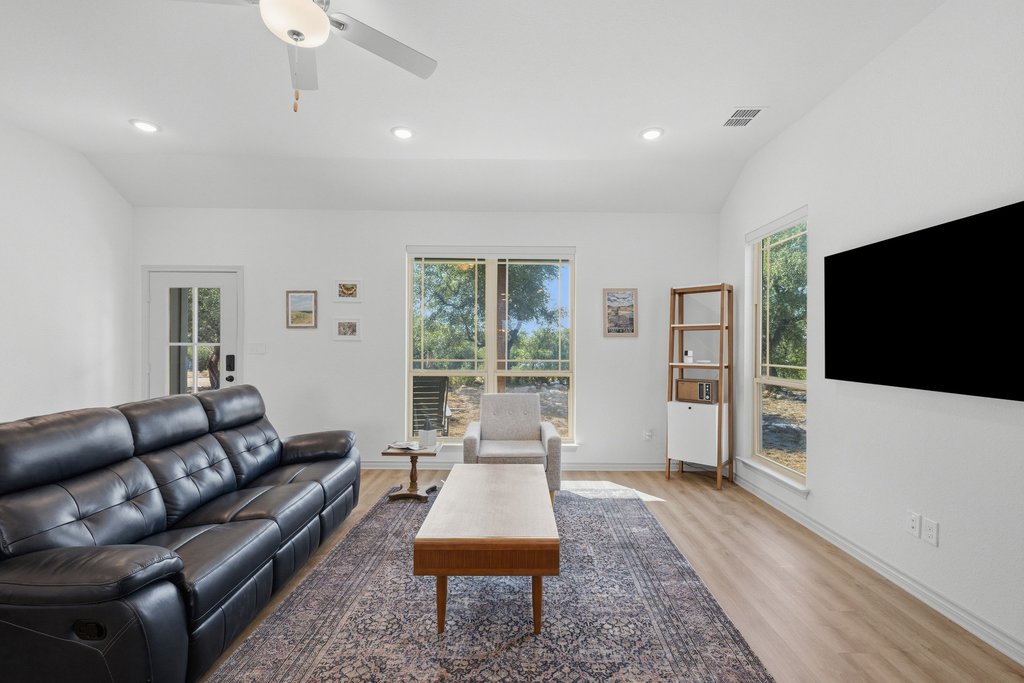 717 BROCK HOLLOW DR — photo 3