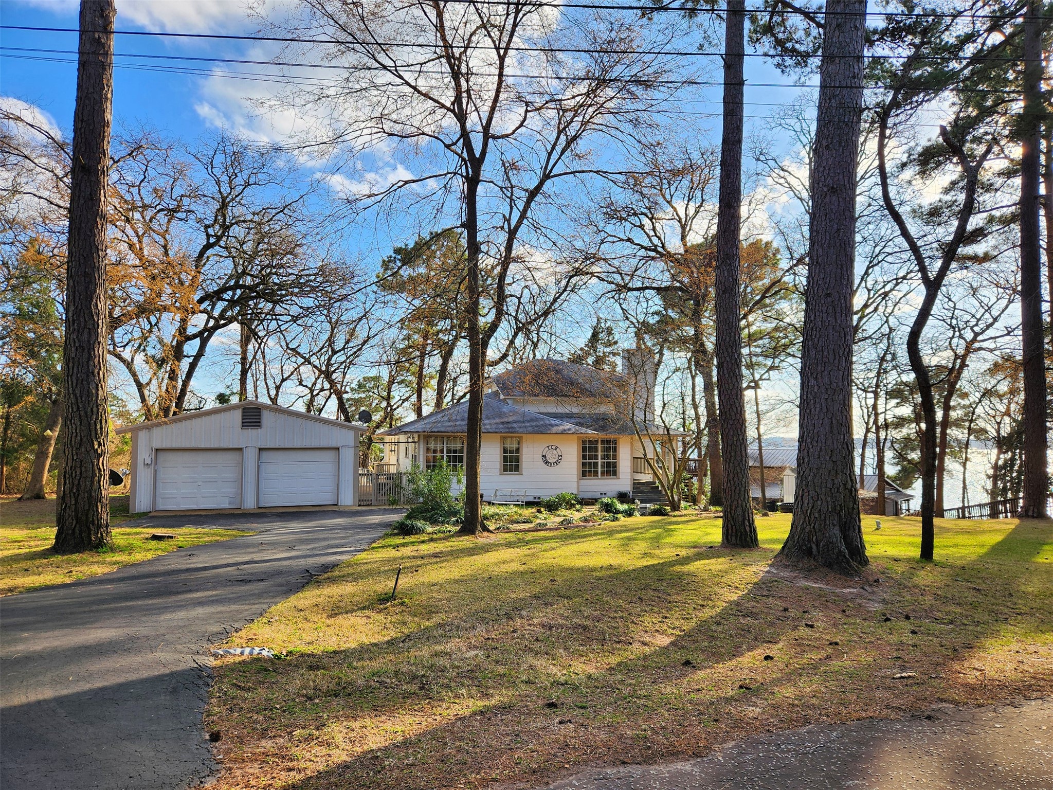 522 Christine Dr — photo