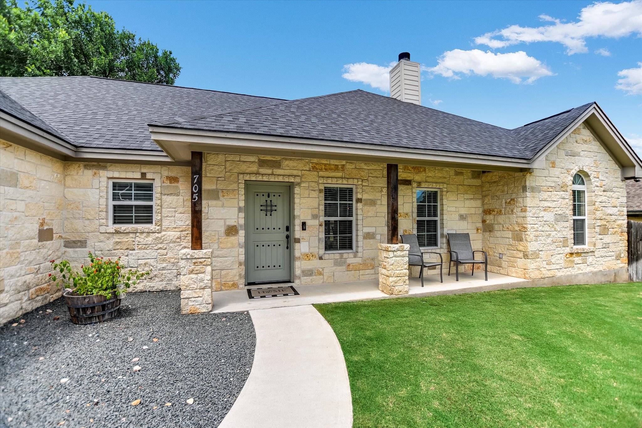 705 Woodland Park Dr — photo