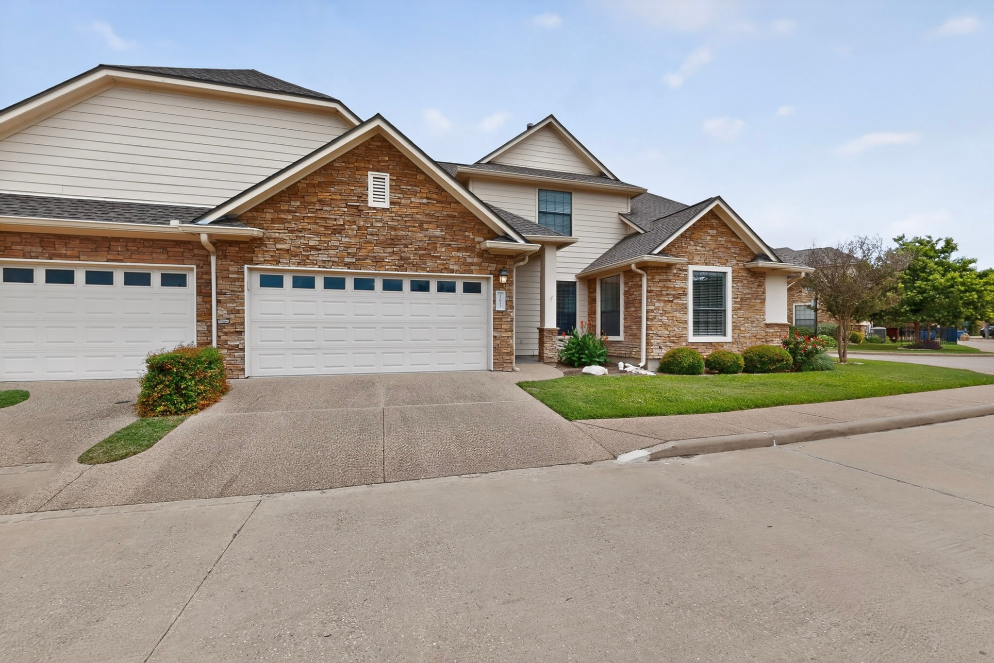 13933 Ashton Woods Cir 71 — photo