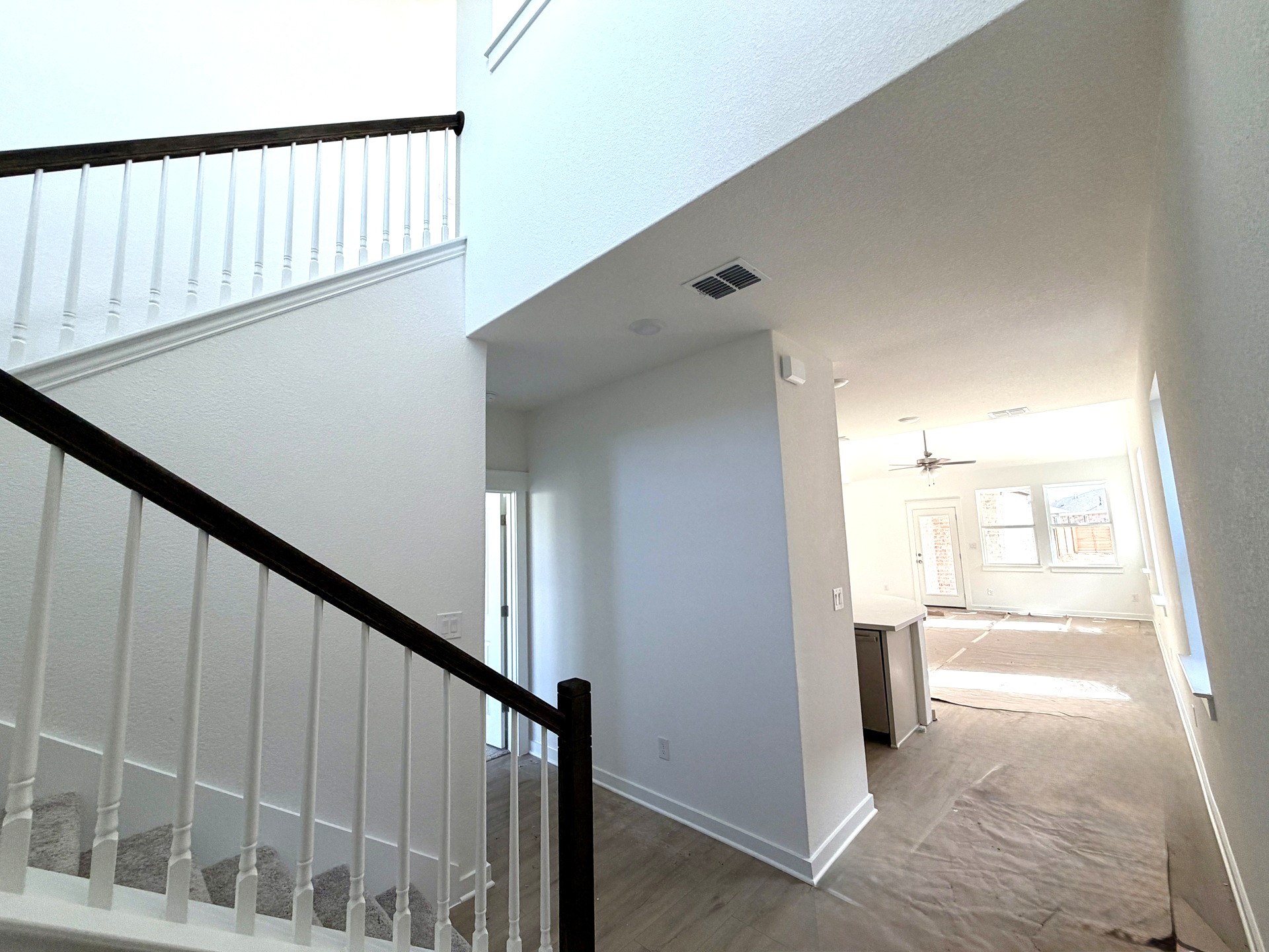 504 Bloomington Loop, Hutto, TX 78634 — photo 2