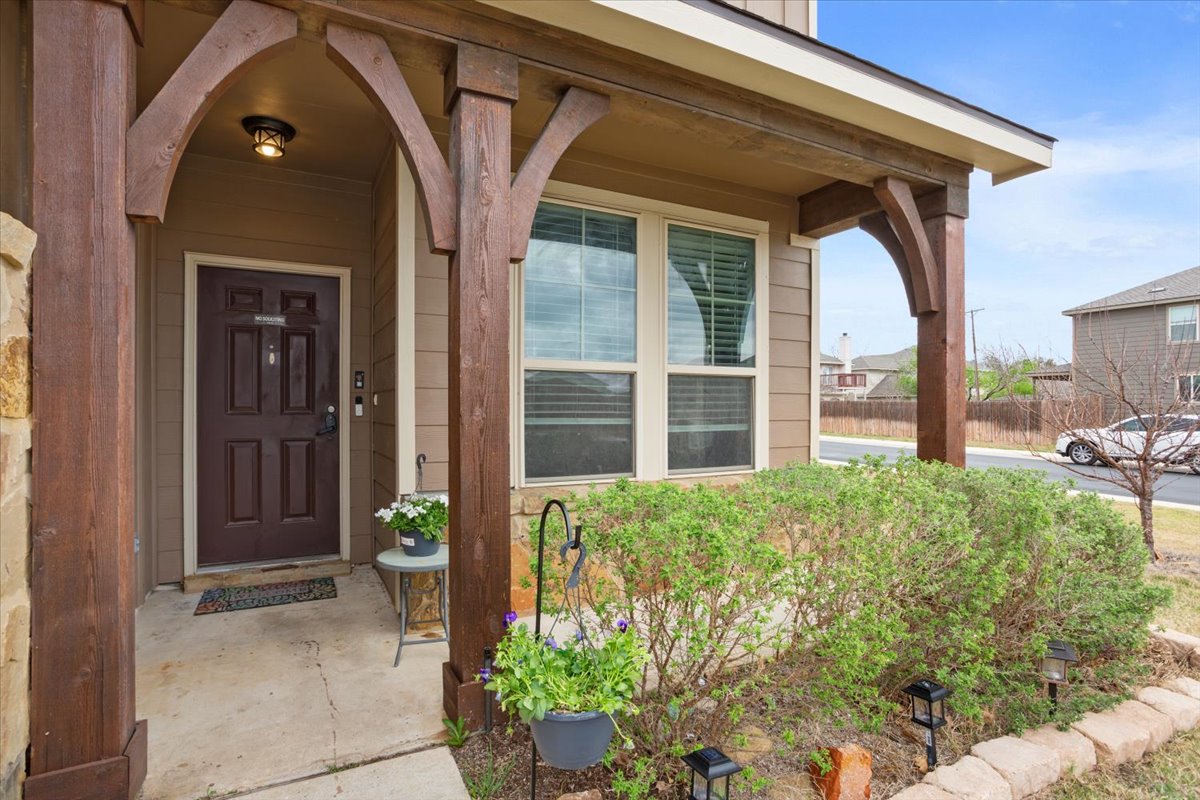 1500 Cliffbrake Way — photo