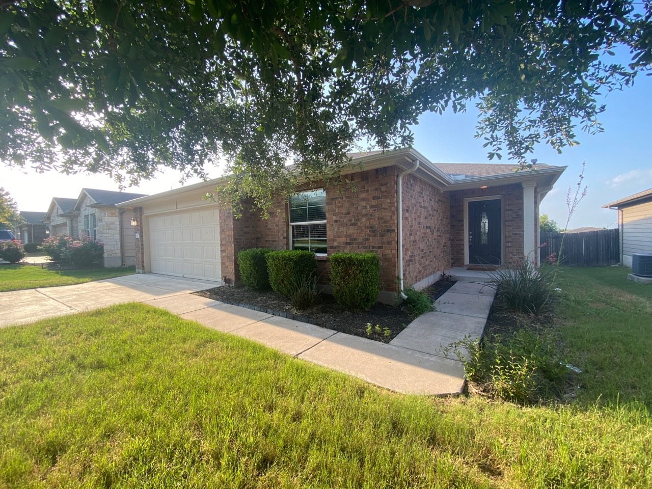 107 Lavaca Loop — photo