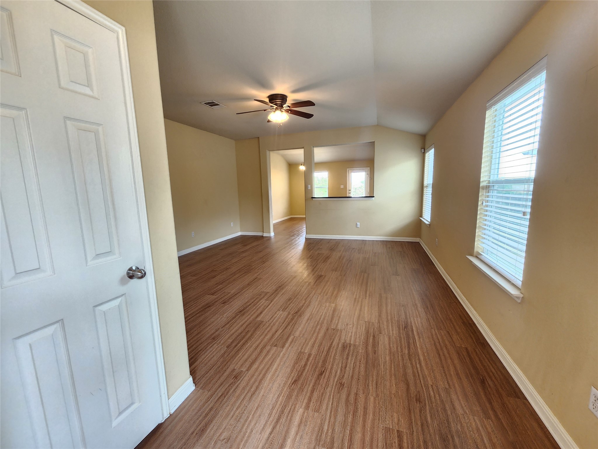 107 Lavaca Loop, Hutto, TX 78634 — photo 3