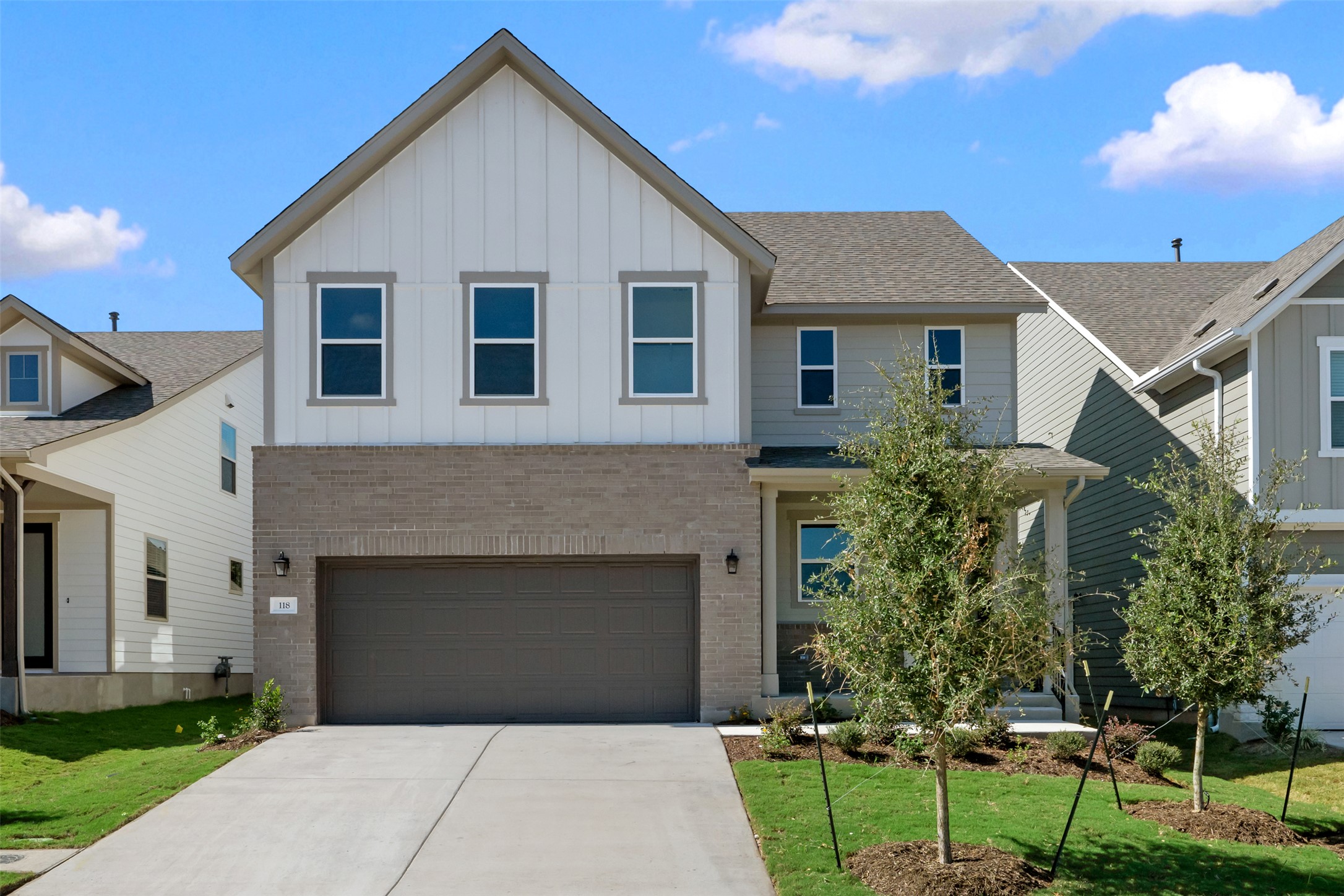 118 Crater Lake Dr — photo