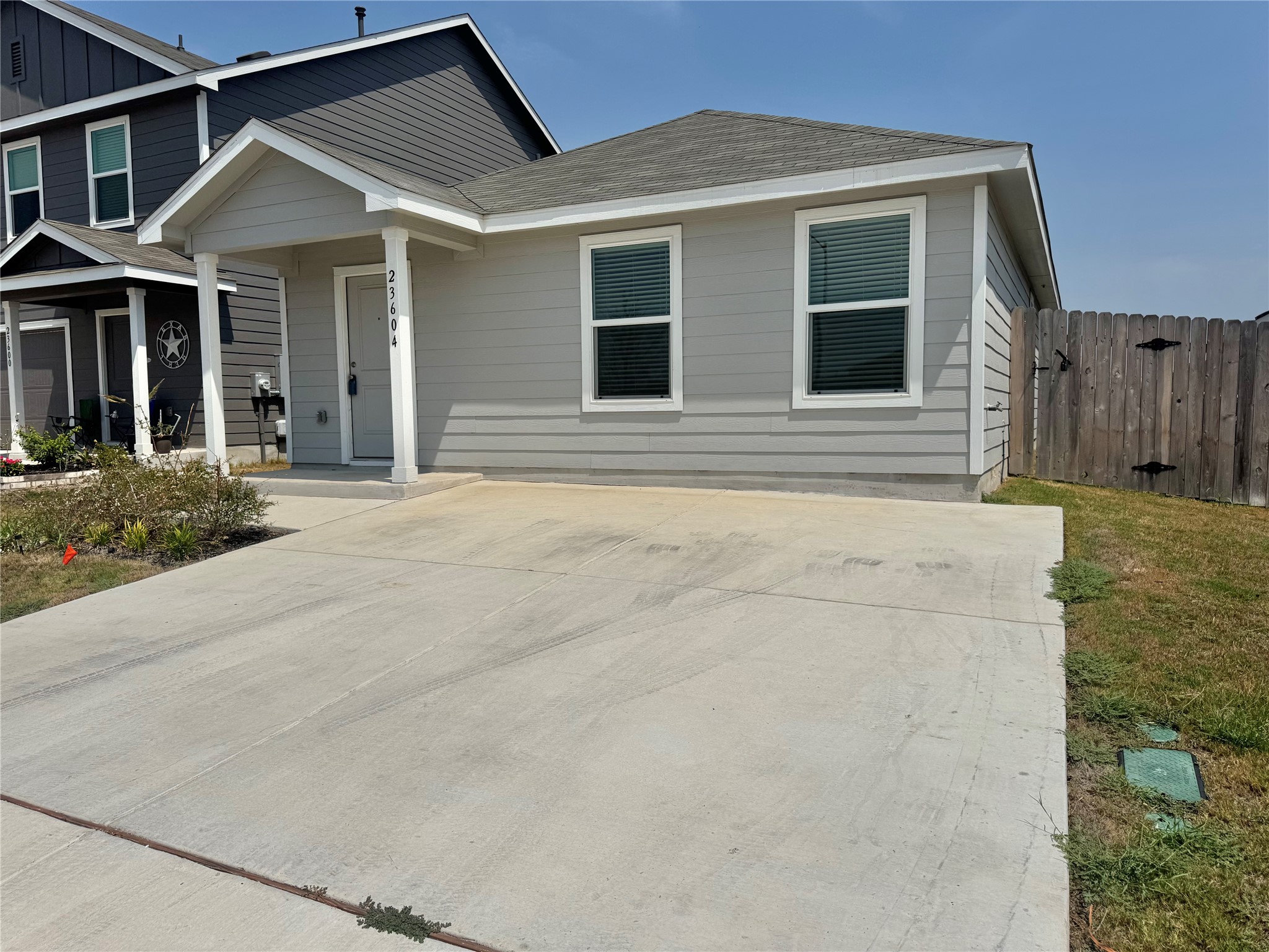 23604 Tiny Moons Way, Elgin, TX 78621 — photo 2