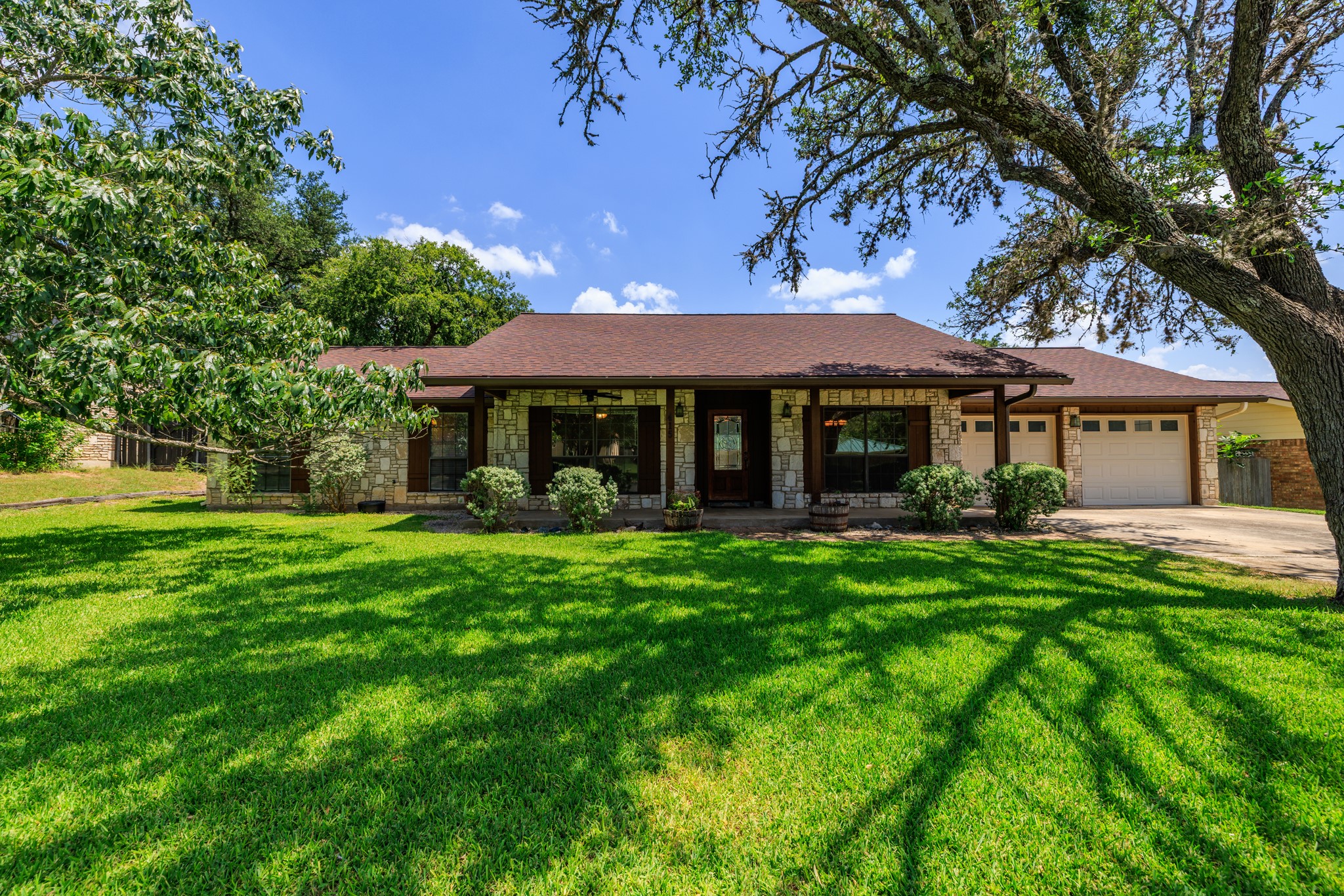 415 Meadow Ridge Dr — photo