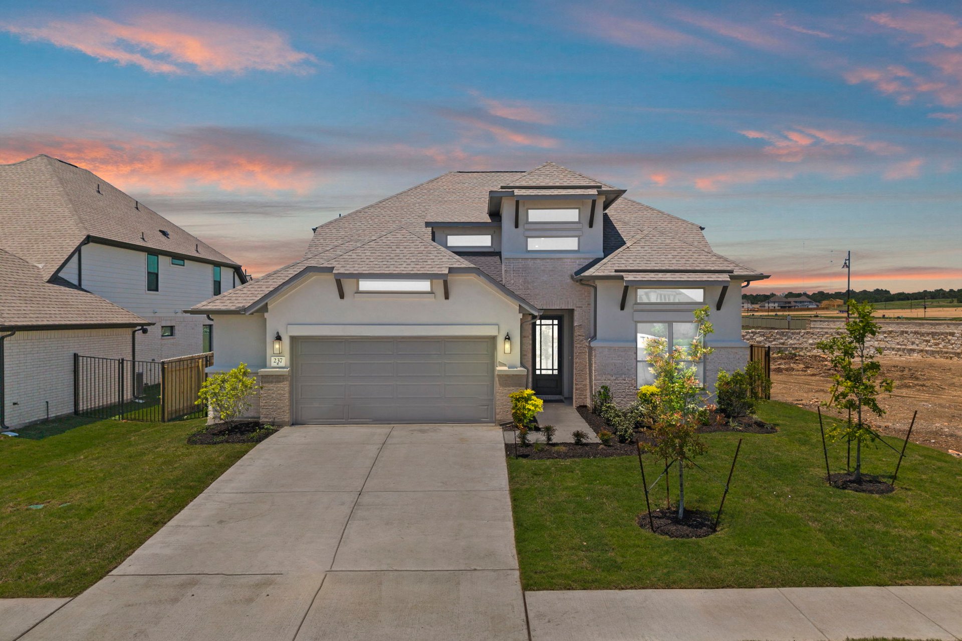 237 Pacific Grove Cir — photo