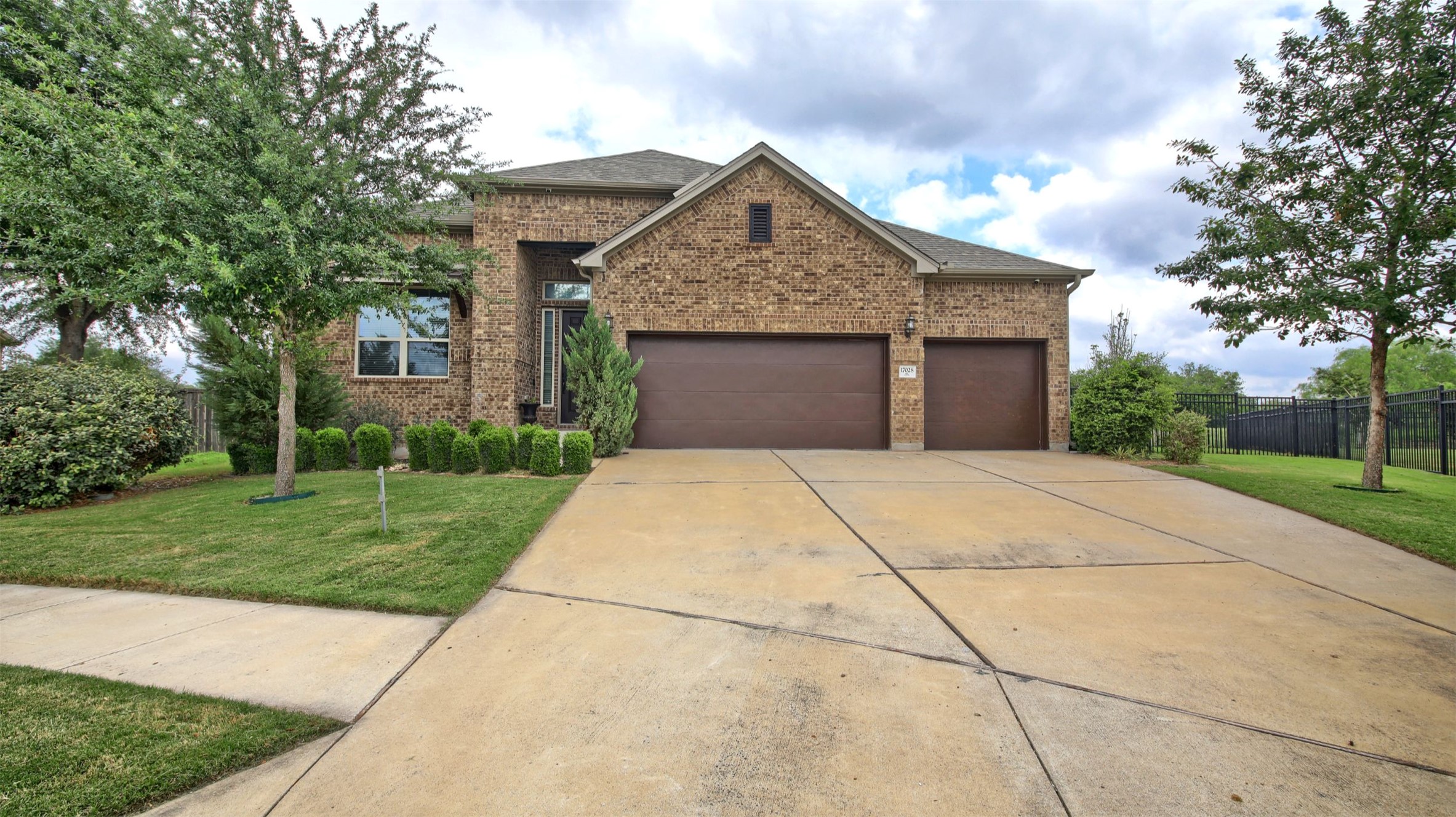 17028 John Michael Dr — photo
