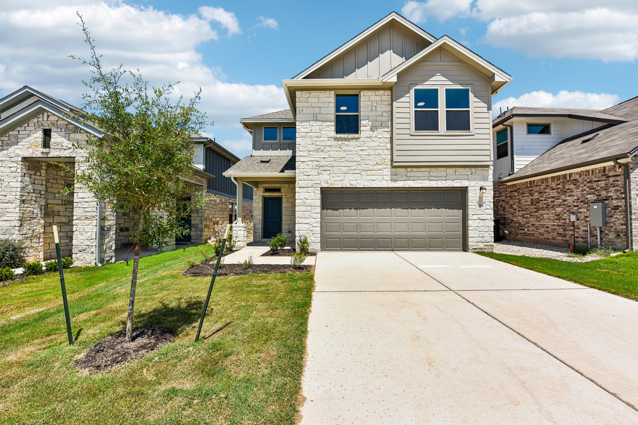156 White Horses Dr — photo