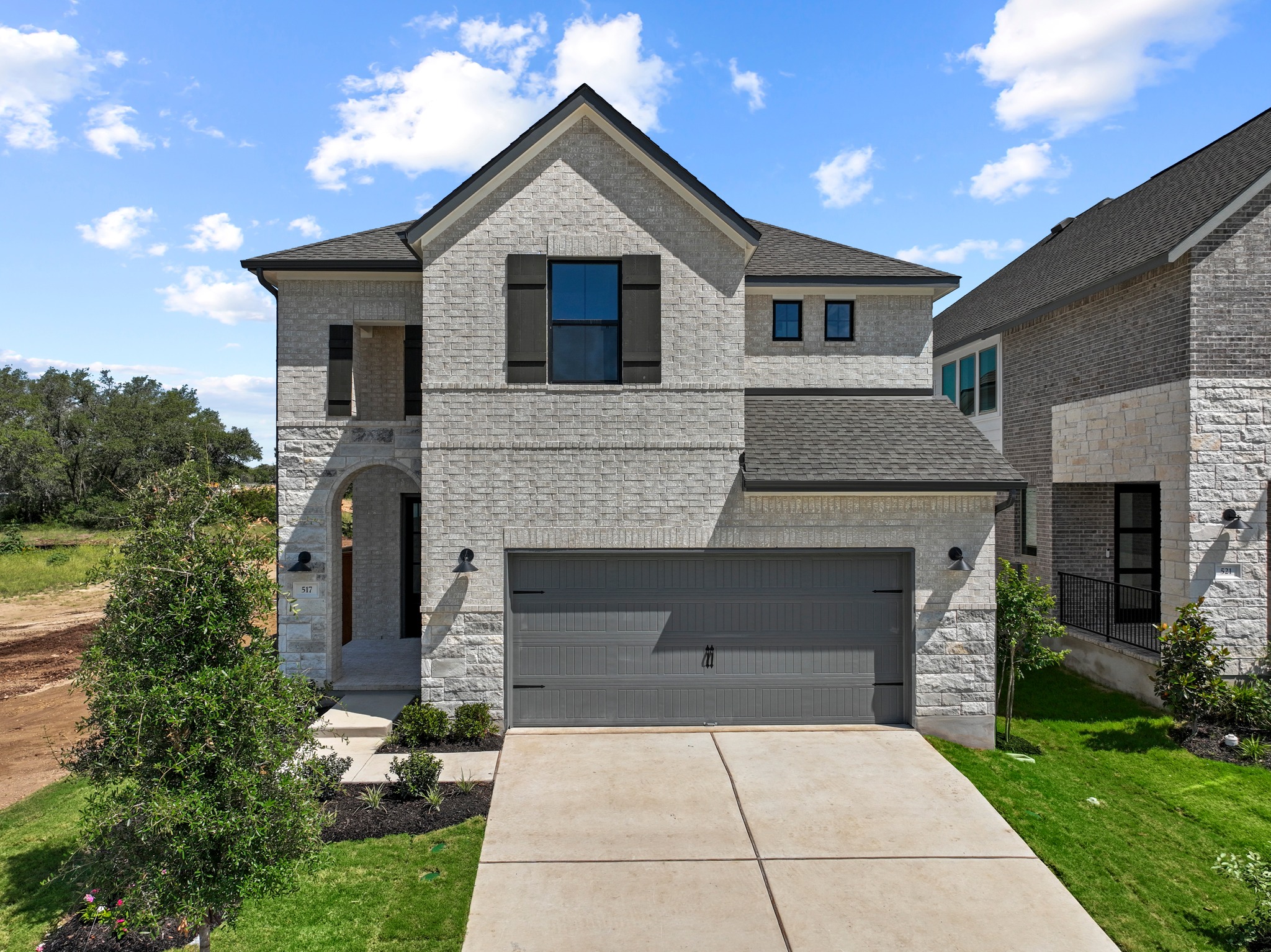 517 Buckaroo Dr — photo