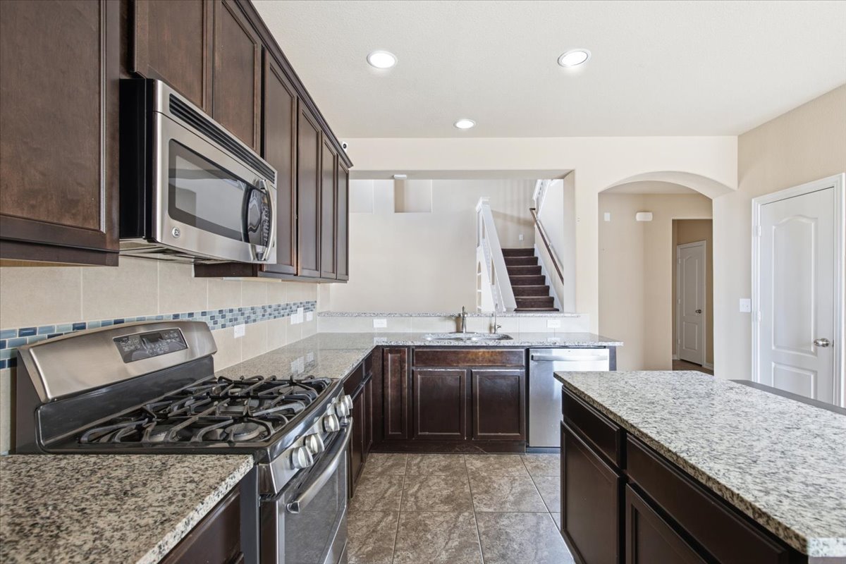 1209 Rhonda CV — photo