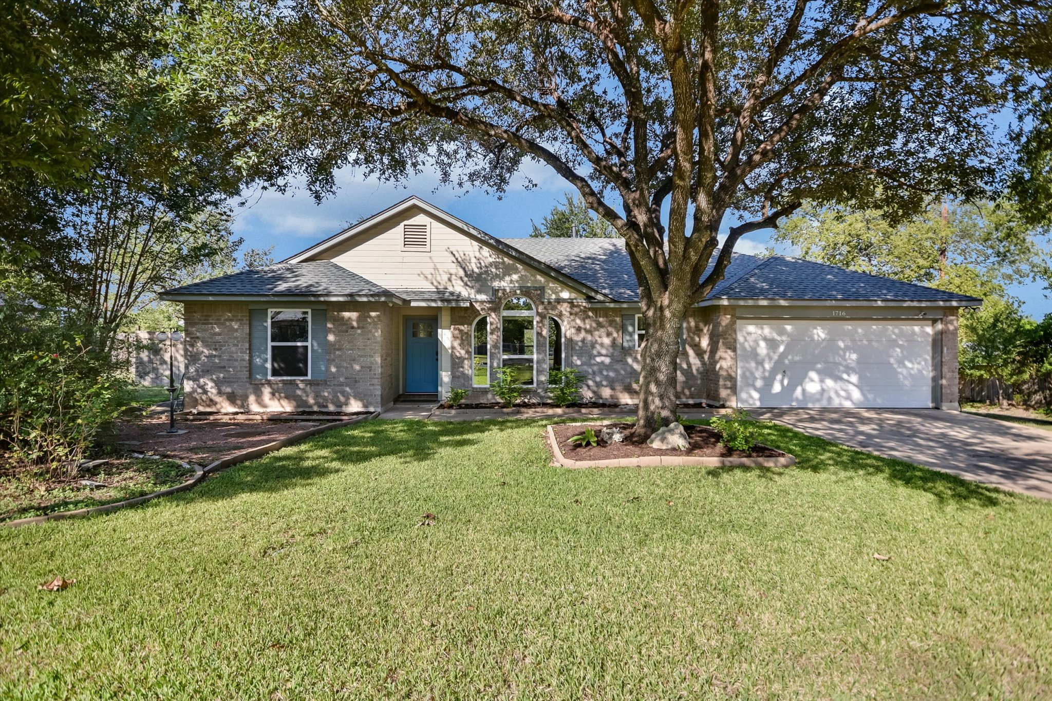 1716 Buttercup Rd — photo