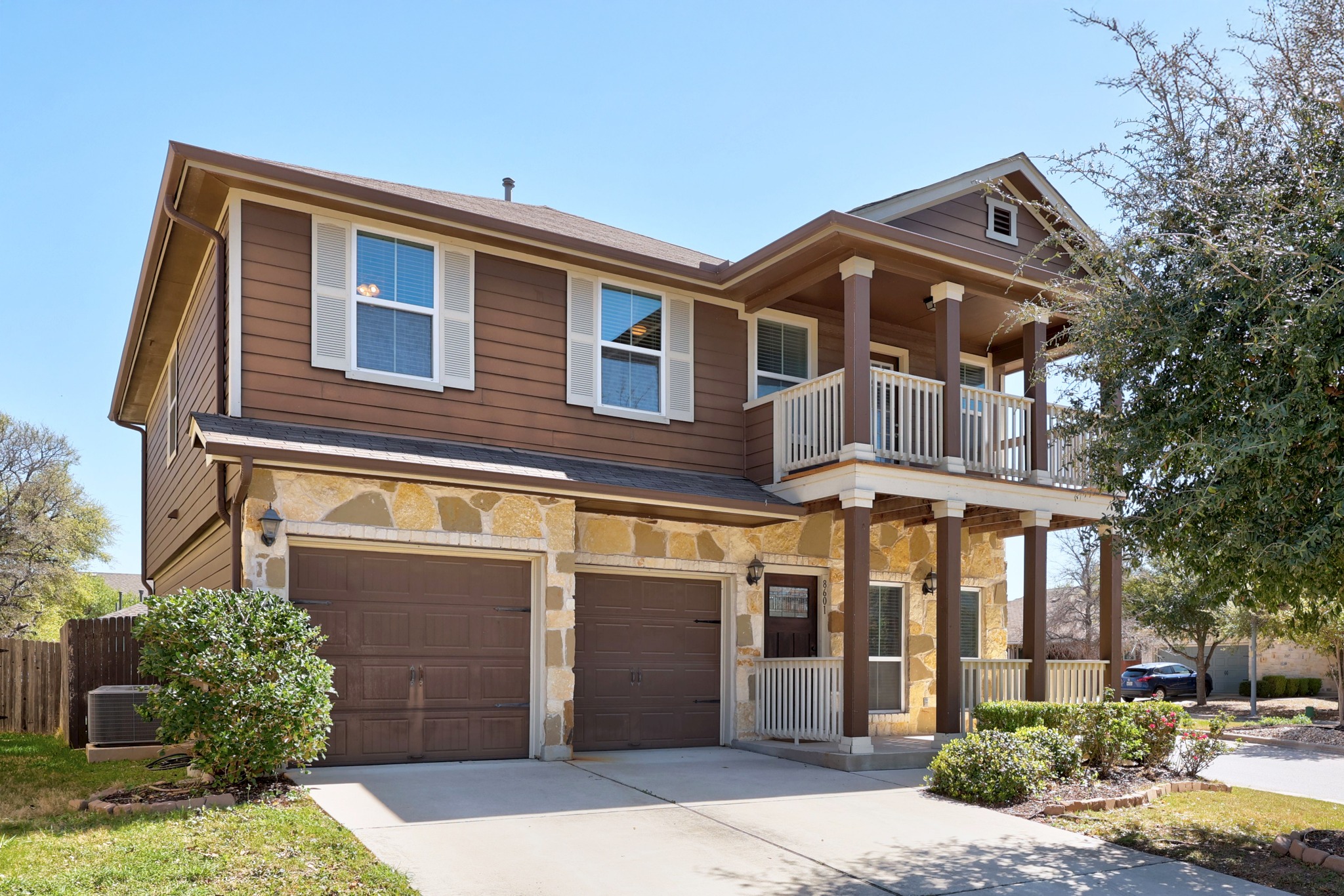 8601 Rock Pigeon Dr — photo