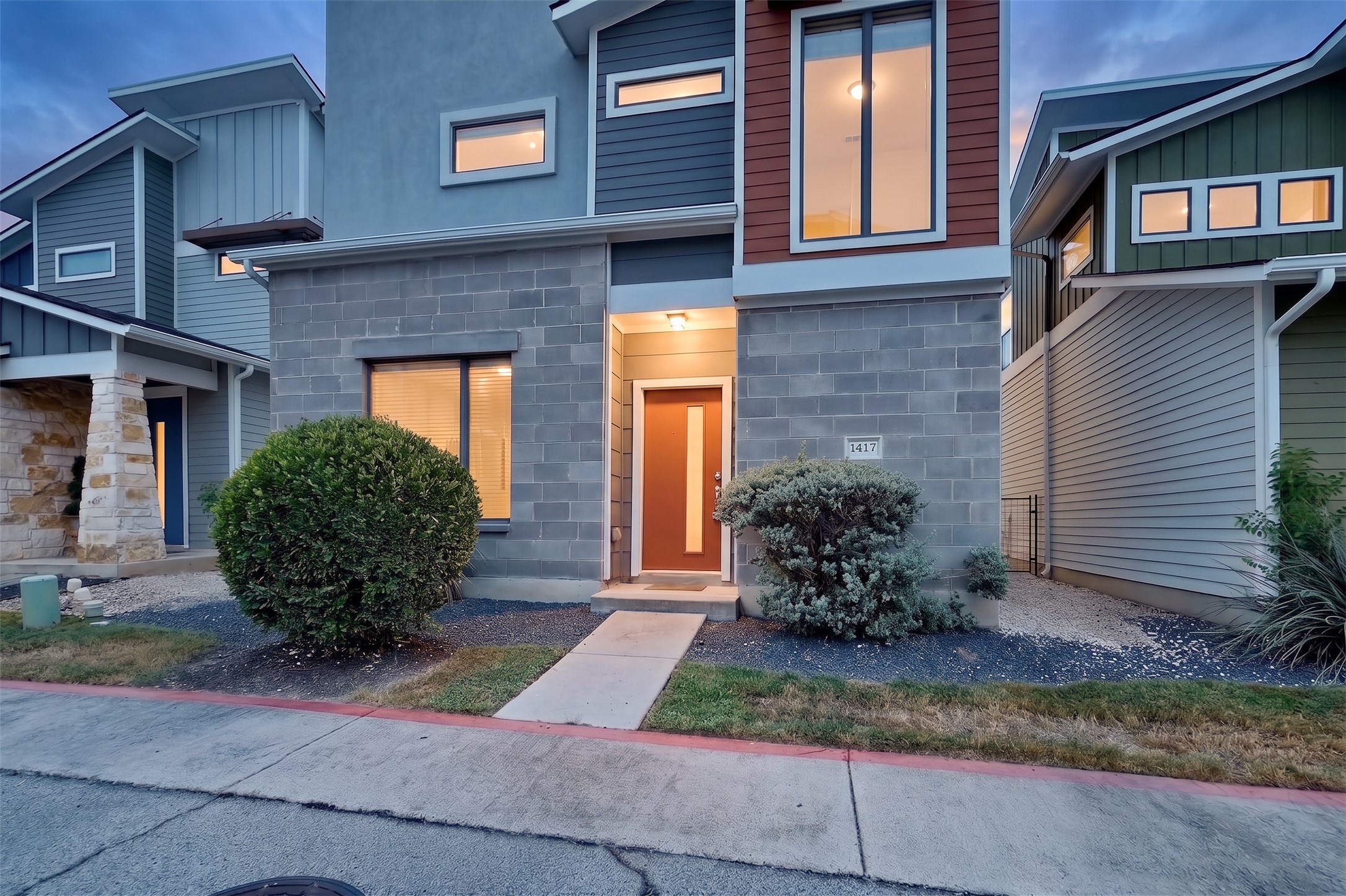 1417 Lorraine Loop 1417 — photo