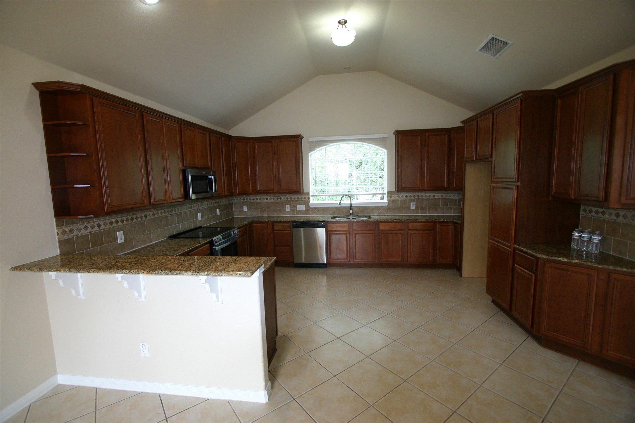 332 Southwind Rd — photo
