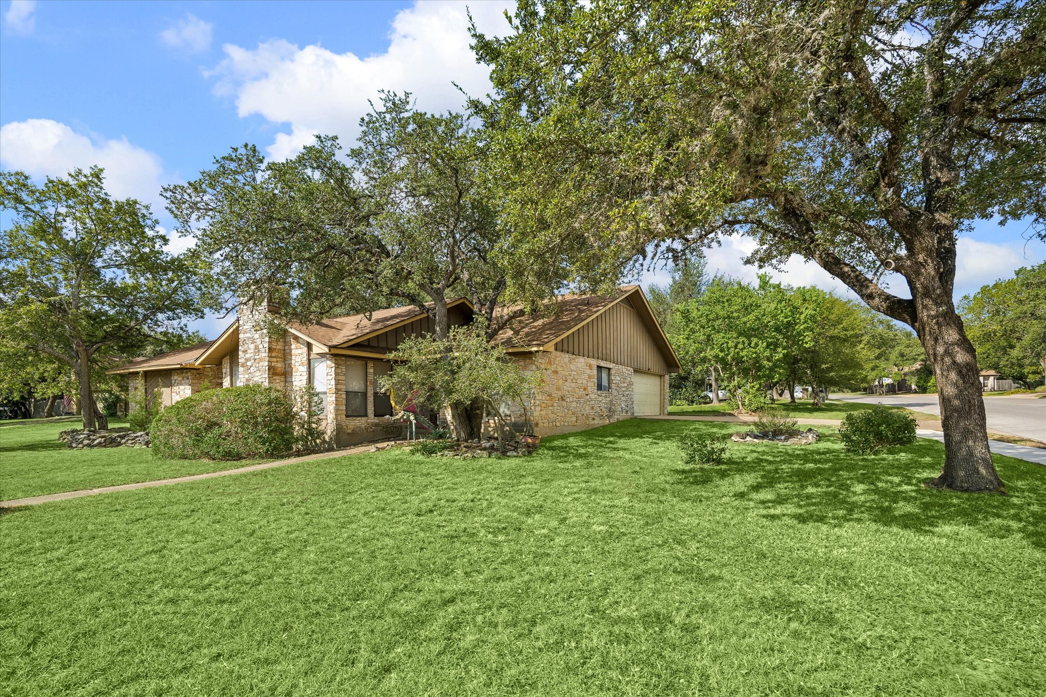 7115 Danwood Dr — photo