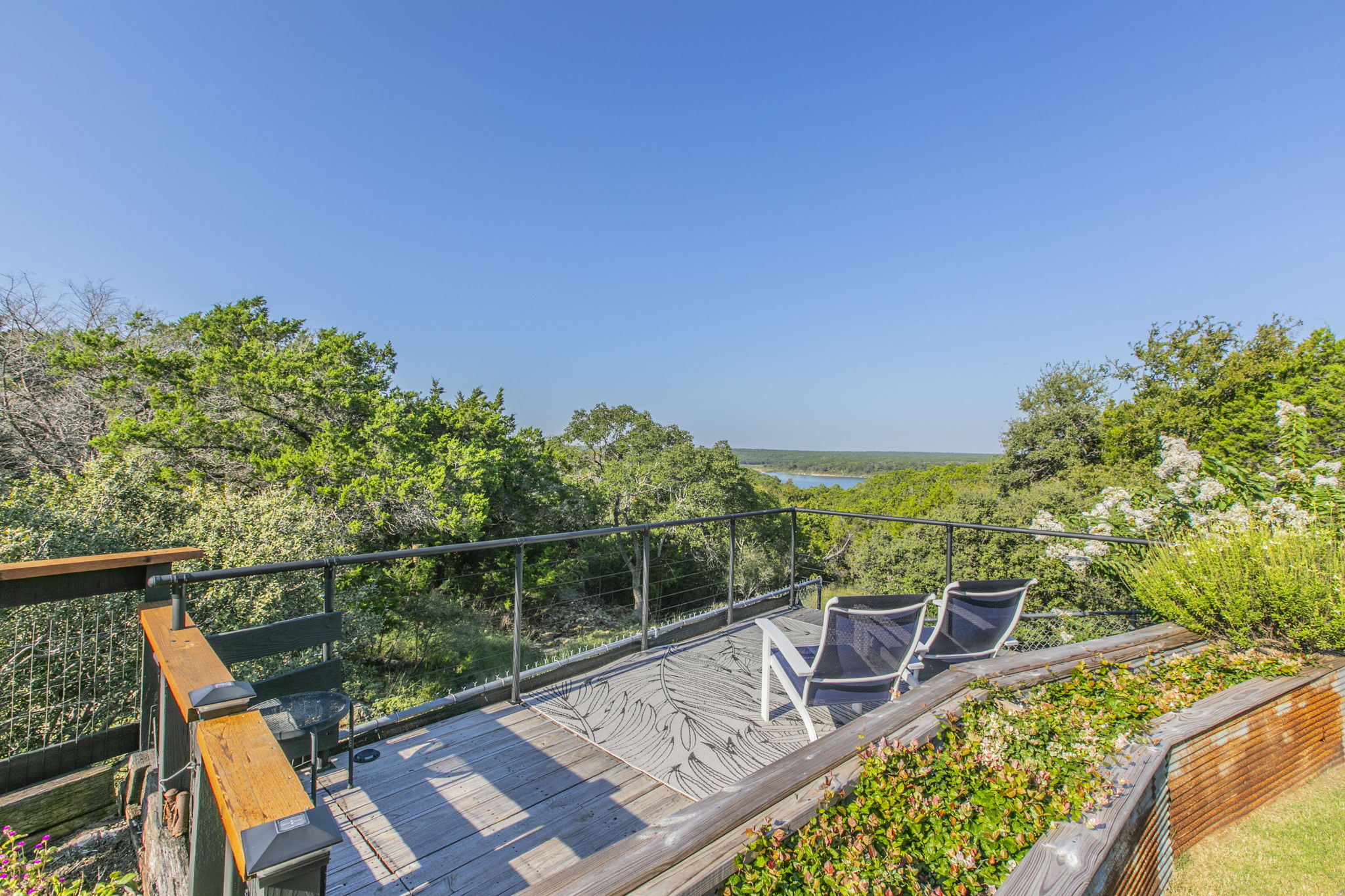 15927 Brazos Dr — photo