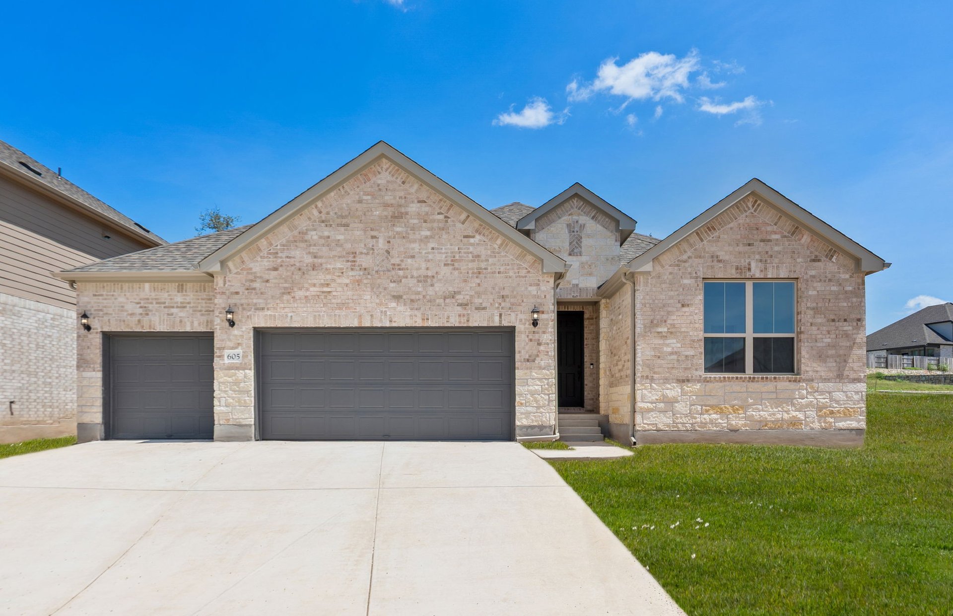 605 Ridge Point Dr — photo