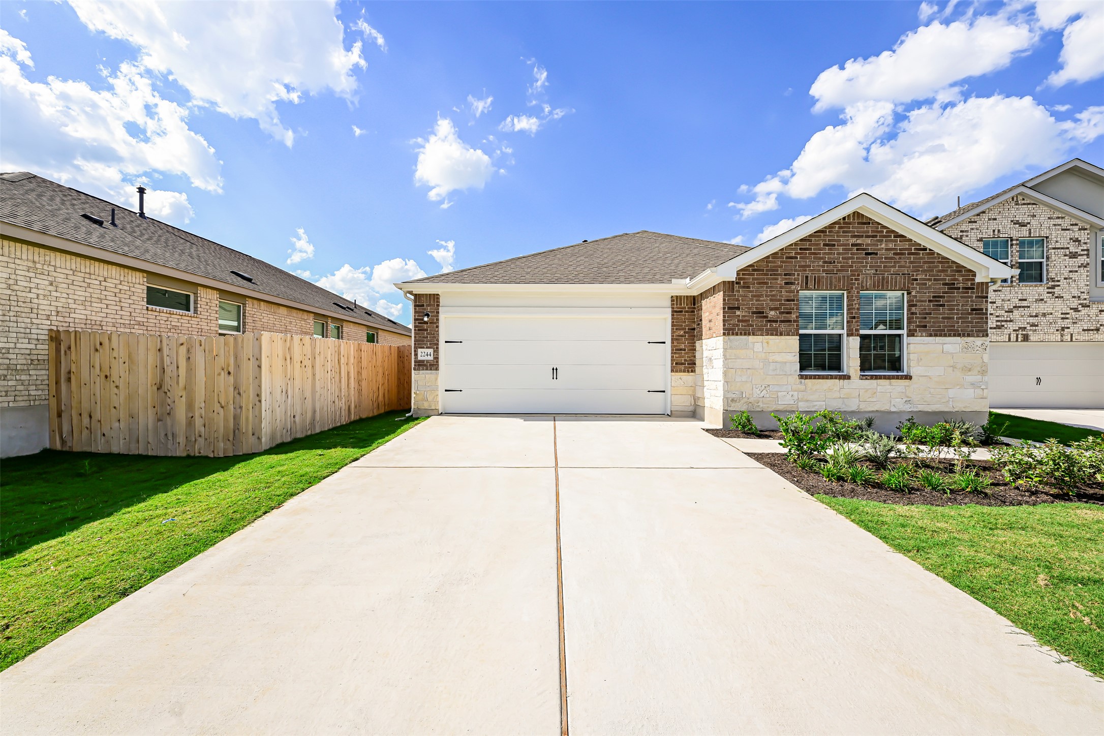 2244 Devine Lake Bnd, Leander, TX 78641 — photo 2