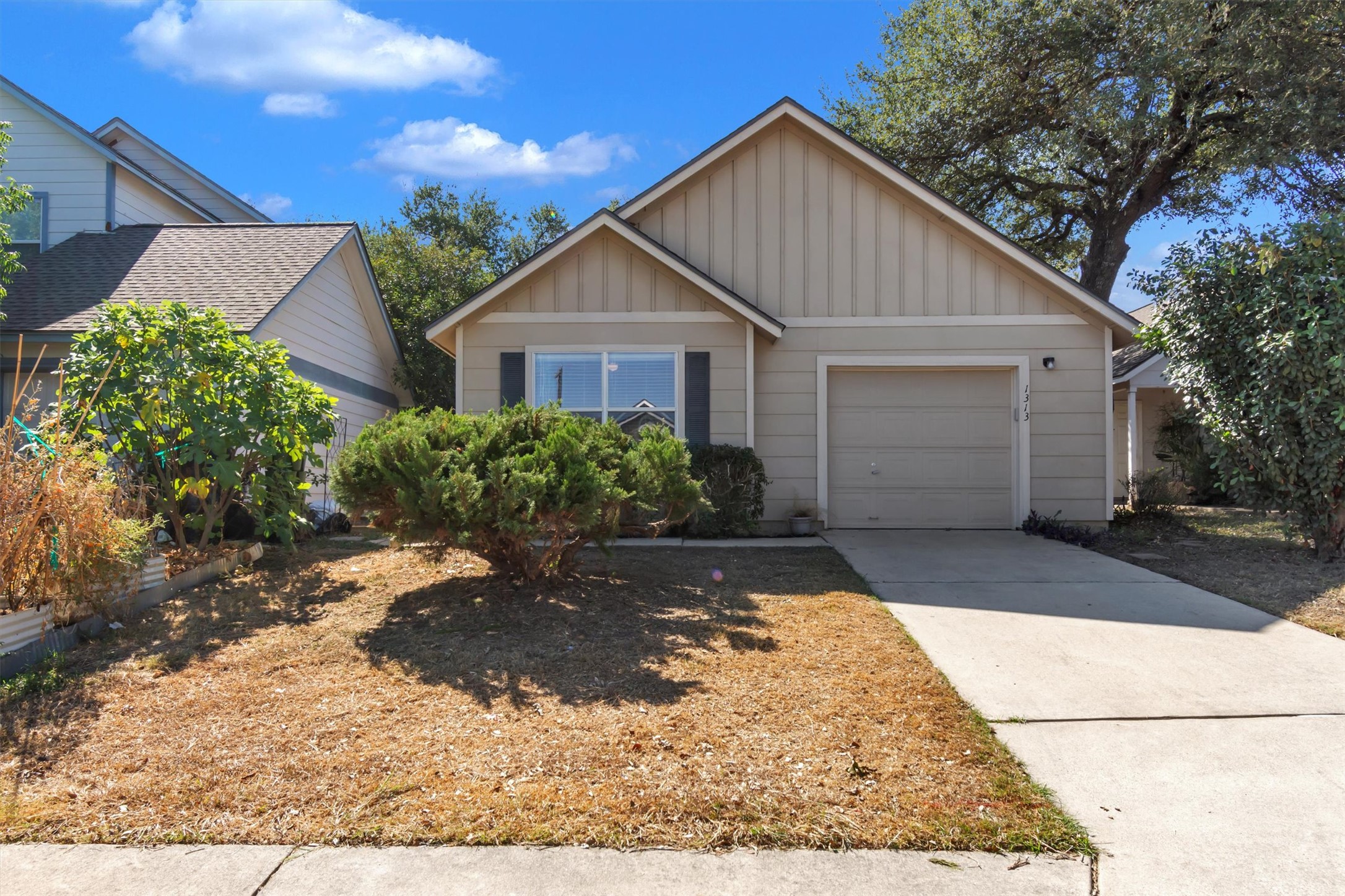 1313 E 3rd Street, Georgetown, TX 78626