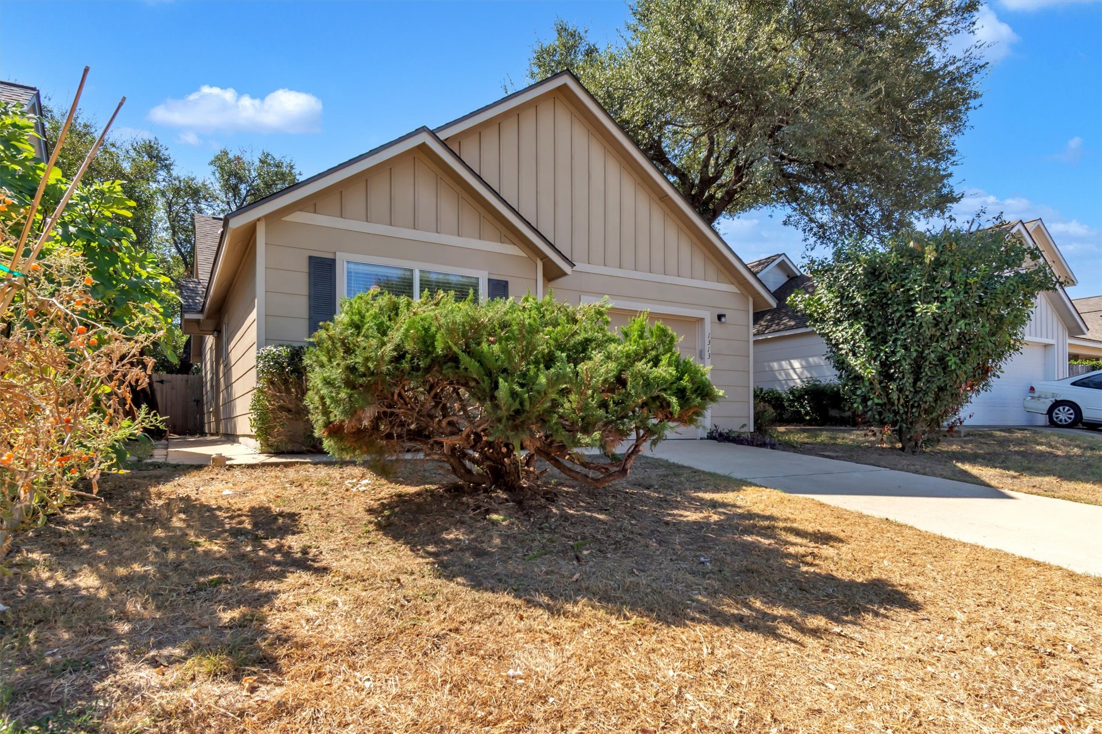 1313 E 3rd Street, Georgetown, TX 78626 — photo 3