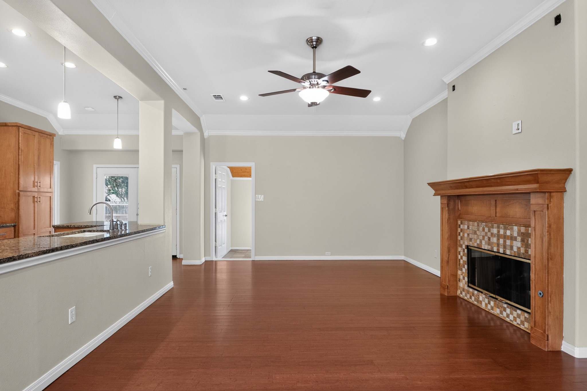102 River Down Road, Georgetown, TX 78628 — photo 2