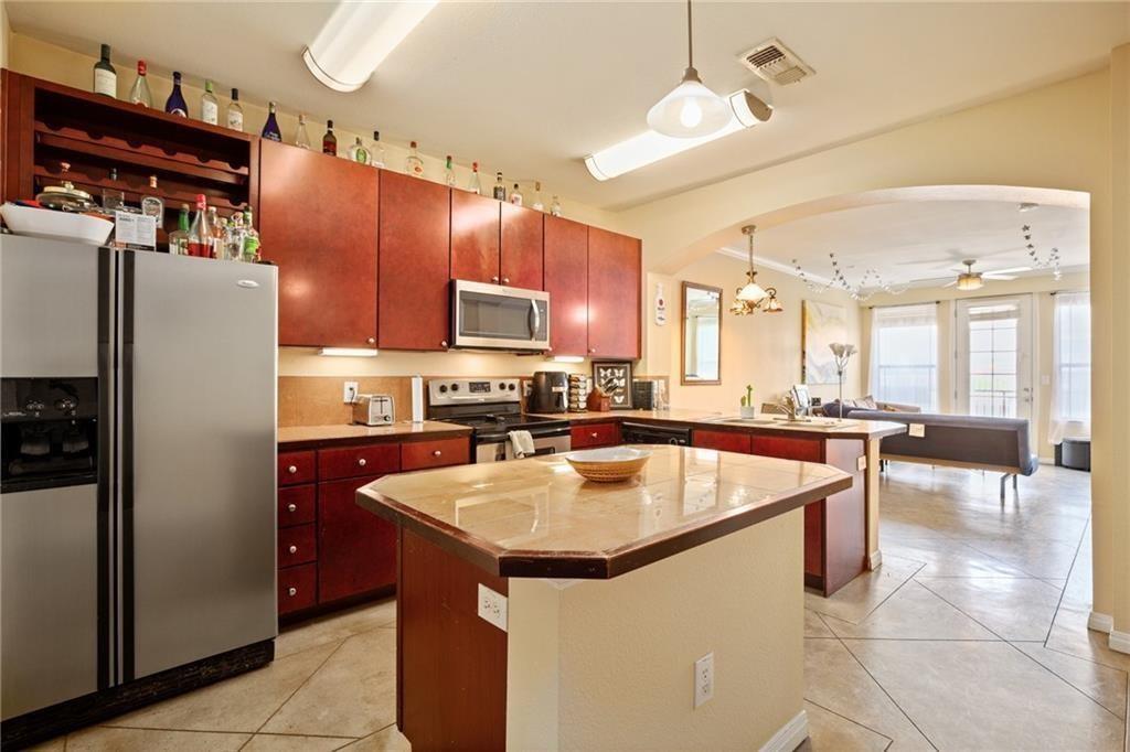2505 San Gabriel St Unit 402 — photo