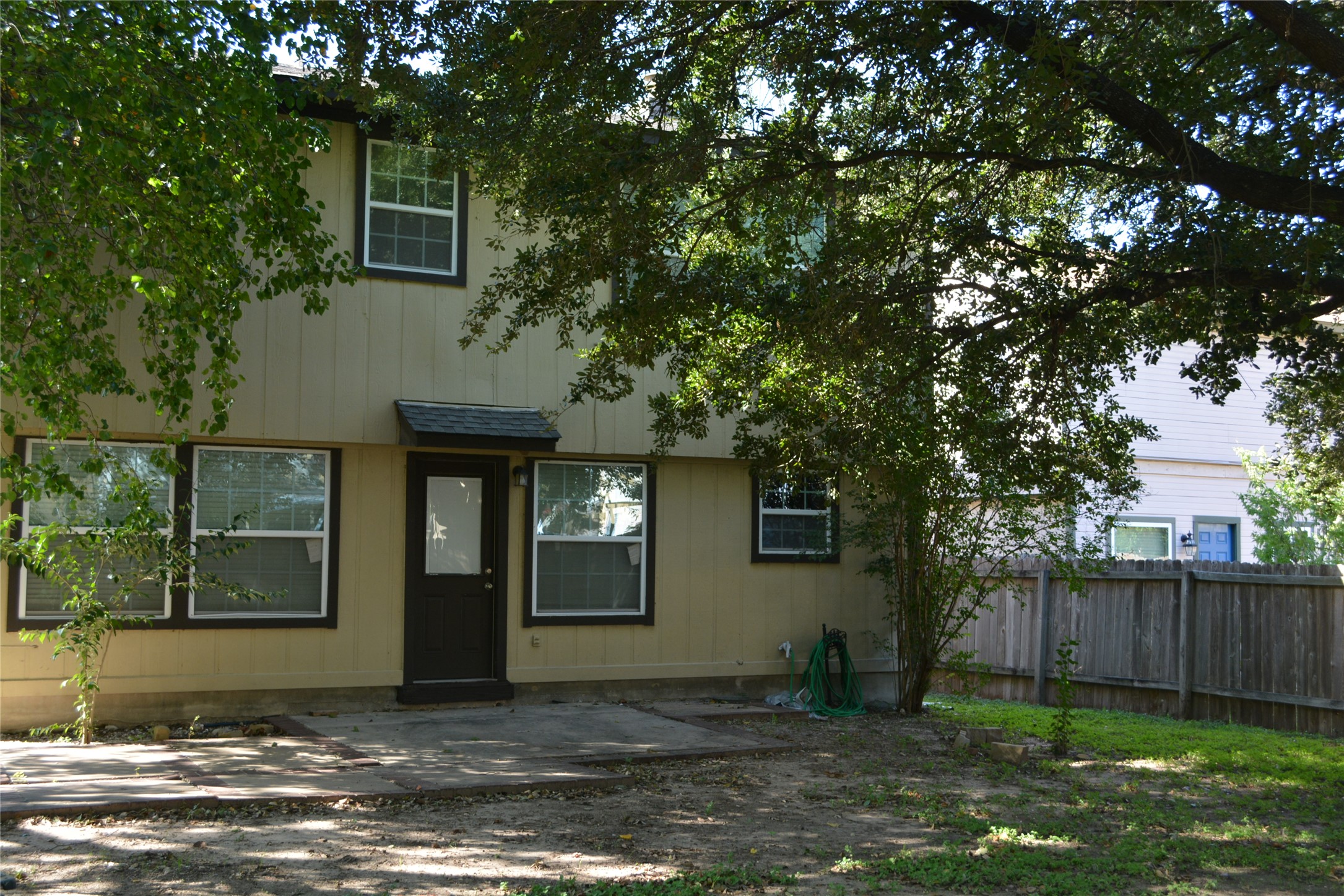13703 Cambourne Dr — photo